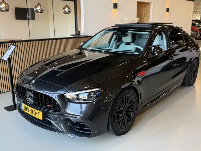 Mercedes-Benz C 63 AMG S E Performance 680PK NE / carbon