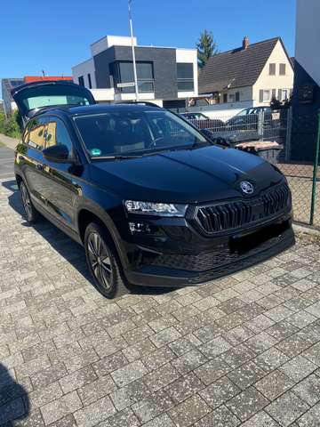 Imagine Skoda Karoq 1.5 TSI DSG Tour