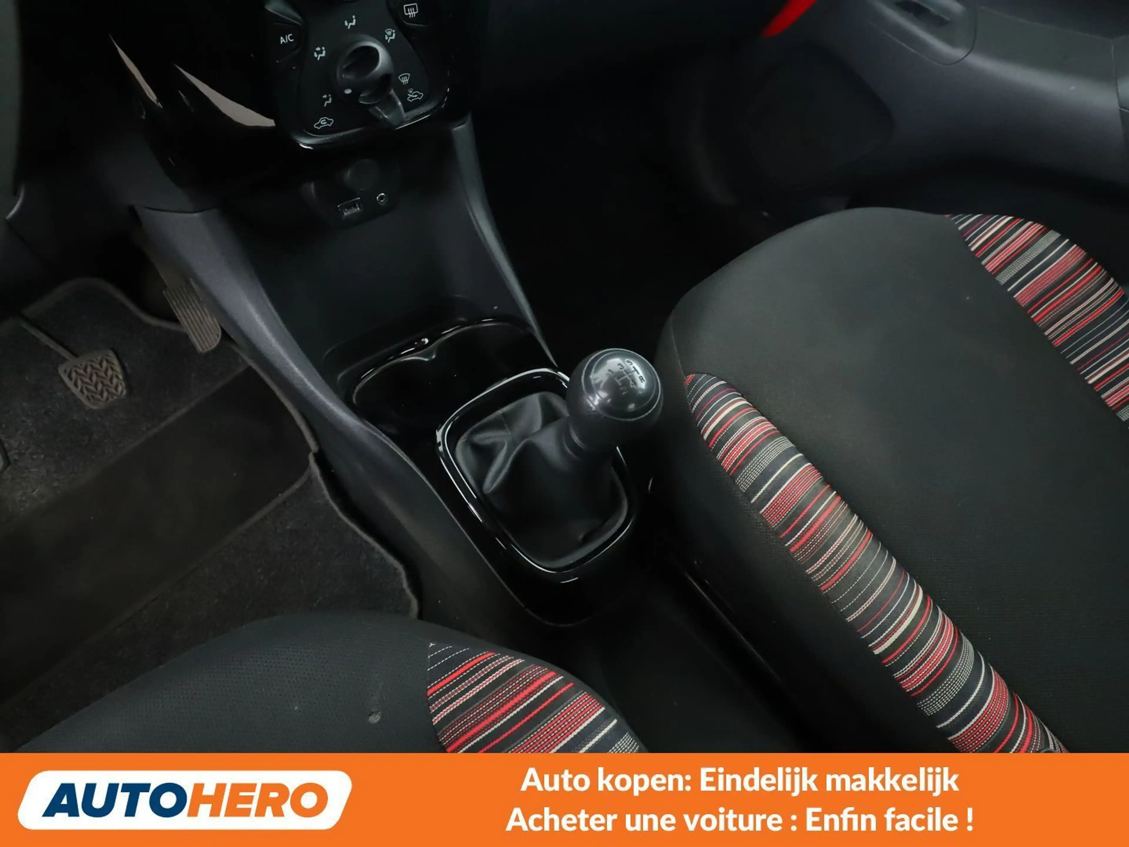Citroen C1 1.0 VTi Feel — photo 11