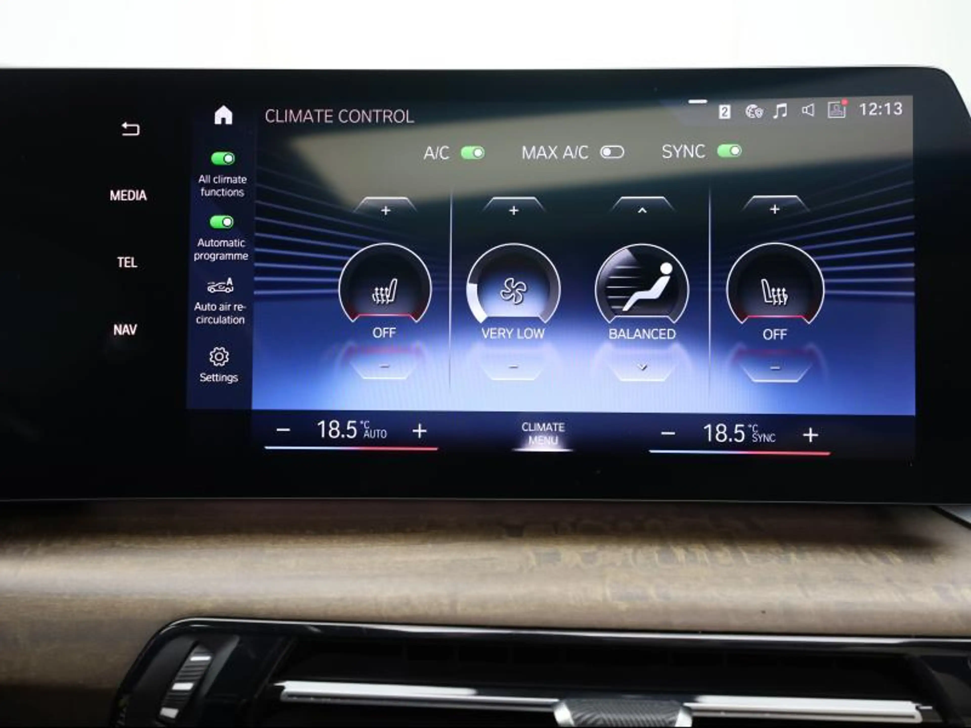 BMW 220 i - Active Tourer — photo 14