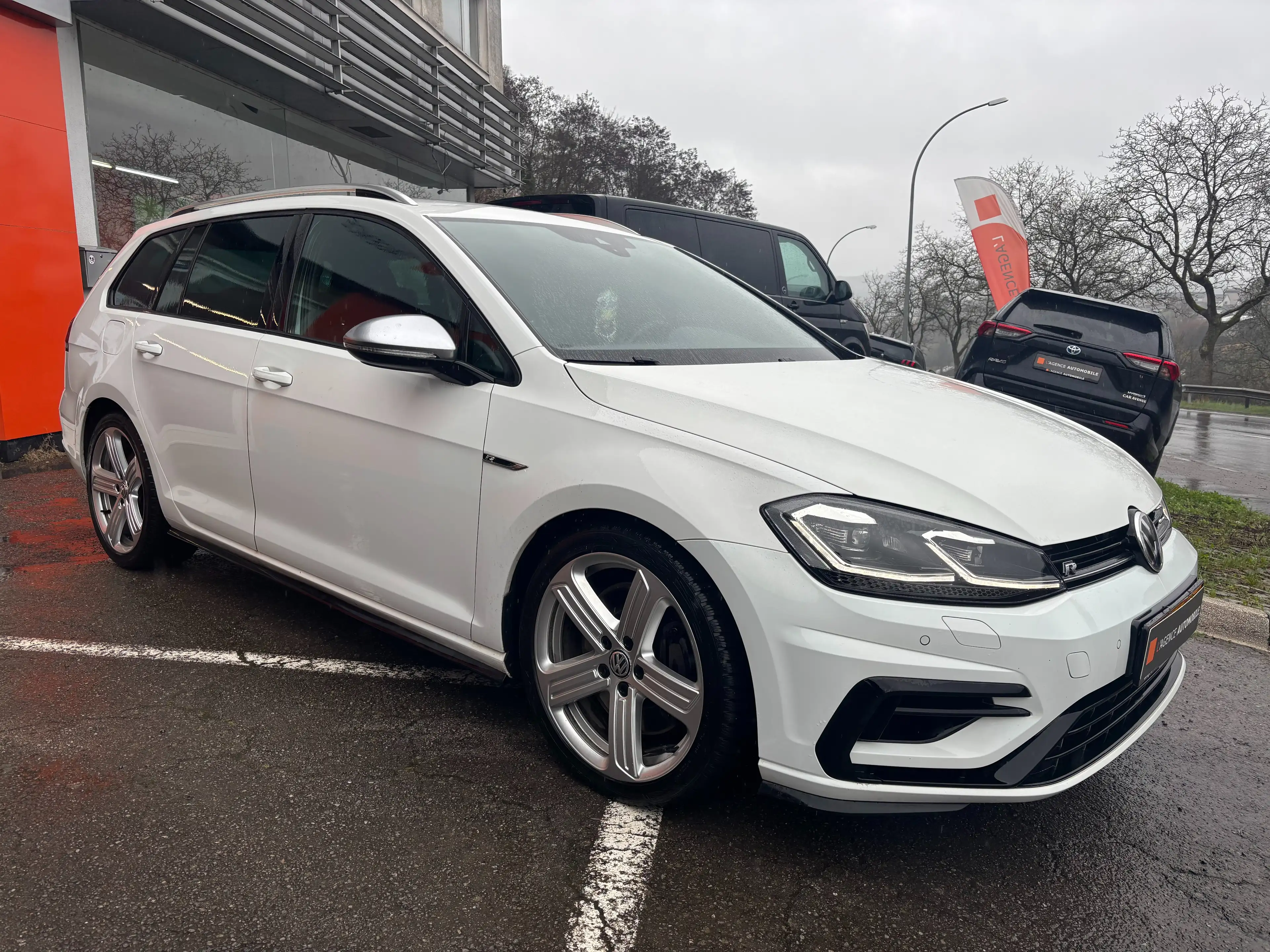 Volkswagen Golf R SW 2.0TSI 4MOTION DSG 300CH — photo 4