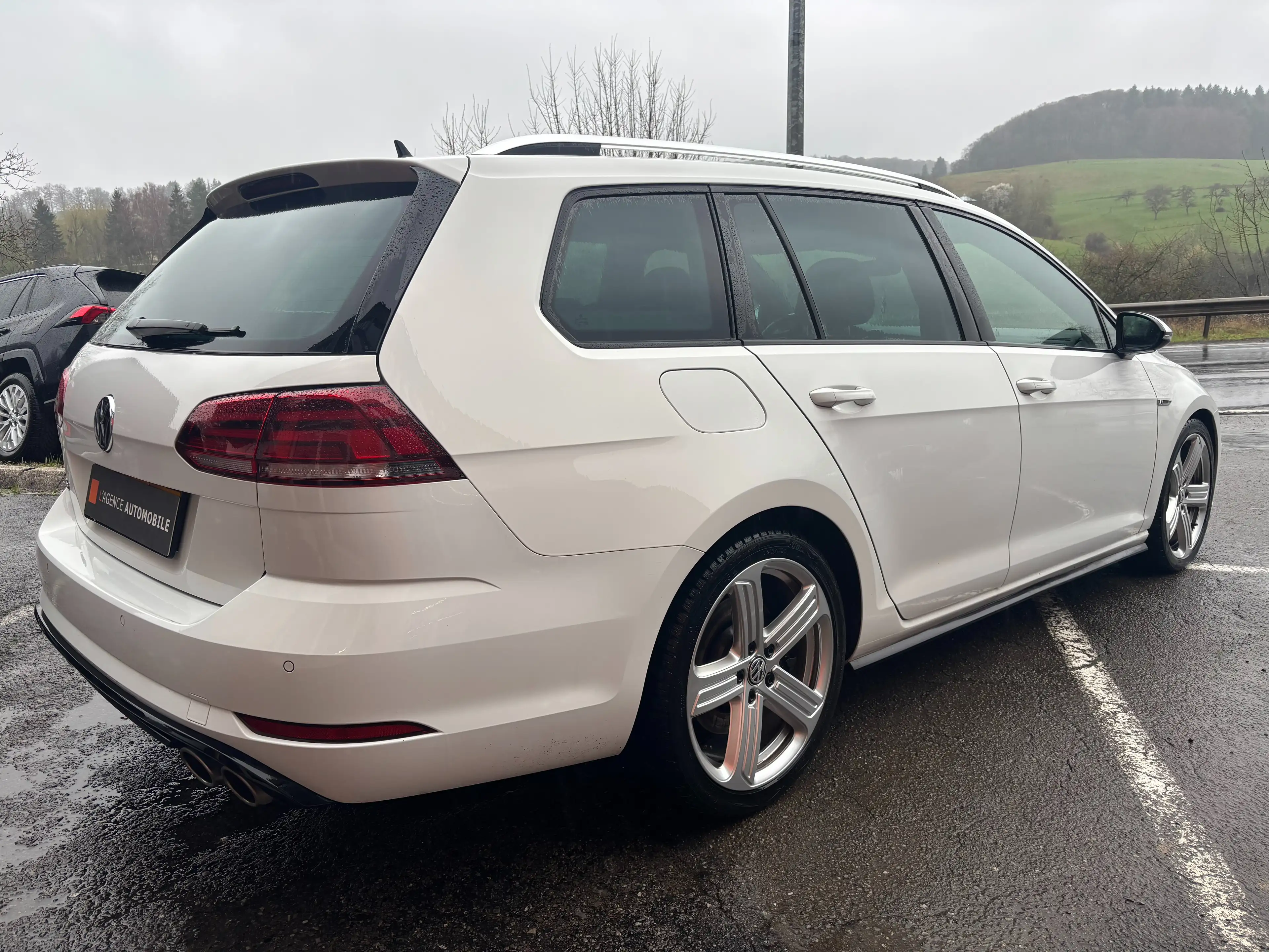 Volkswagen Golf R SW 2.0TSI 4MOTION DSG 300CH — photo 5