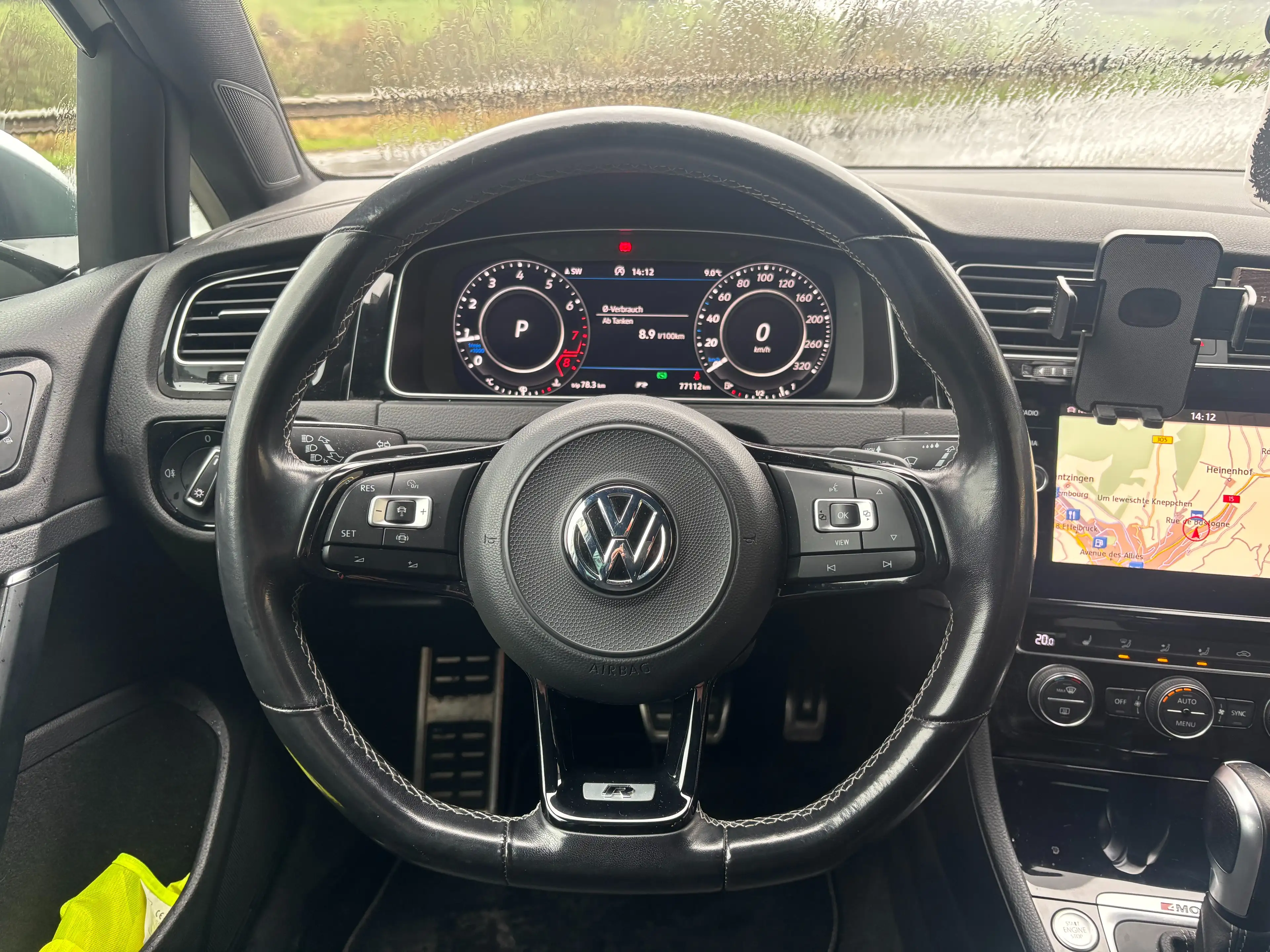 Volkswagen Golf R SW 2.0TSI 4MOTION DSG 300CH — photo 10