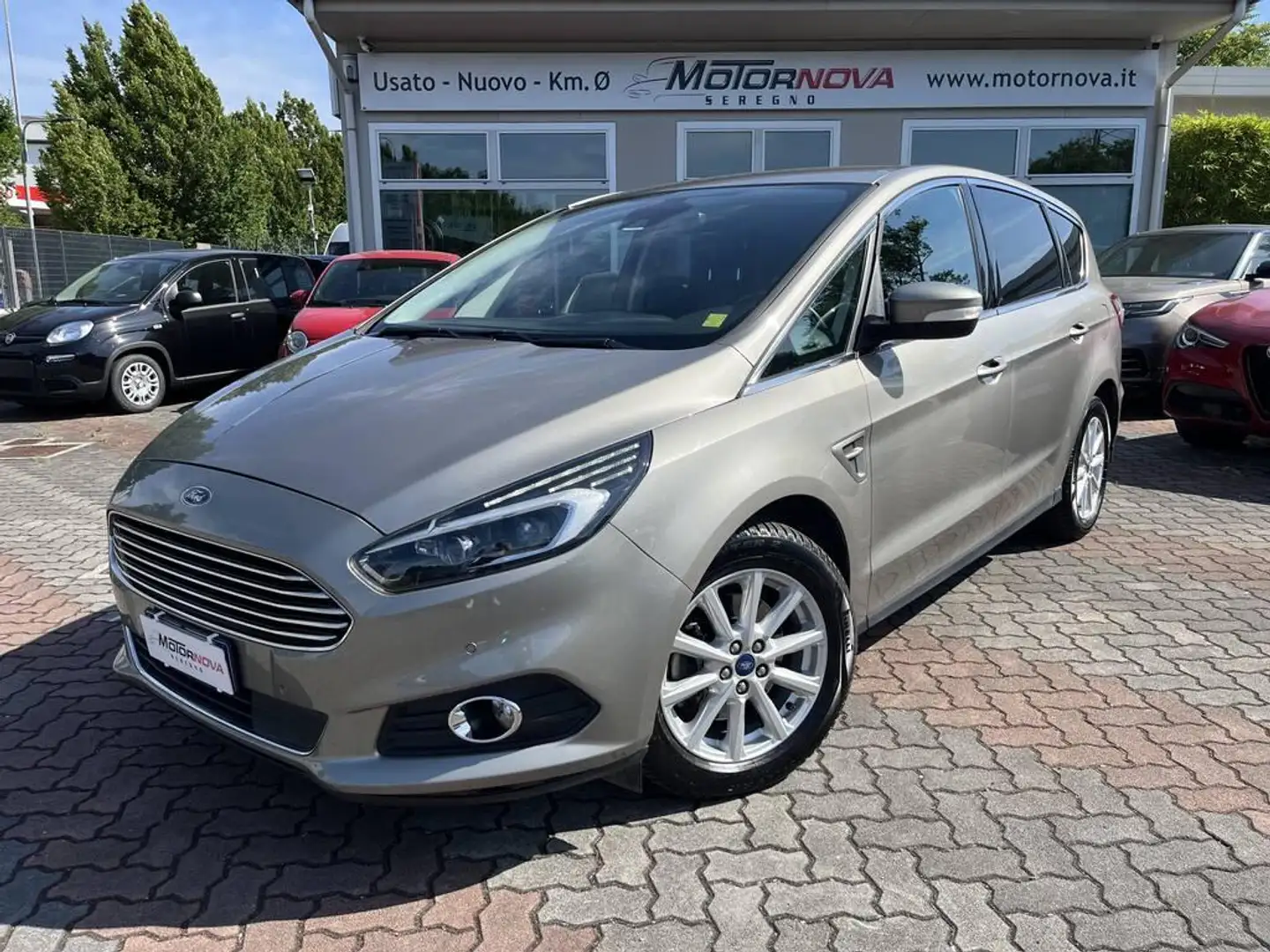 Ford S-Max 2.0 tdci Titanium Business s&s 150cv 7p.ti Zlatá - 1