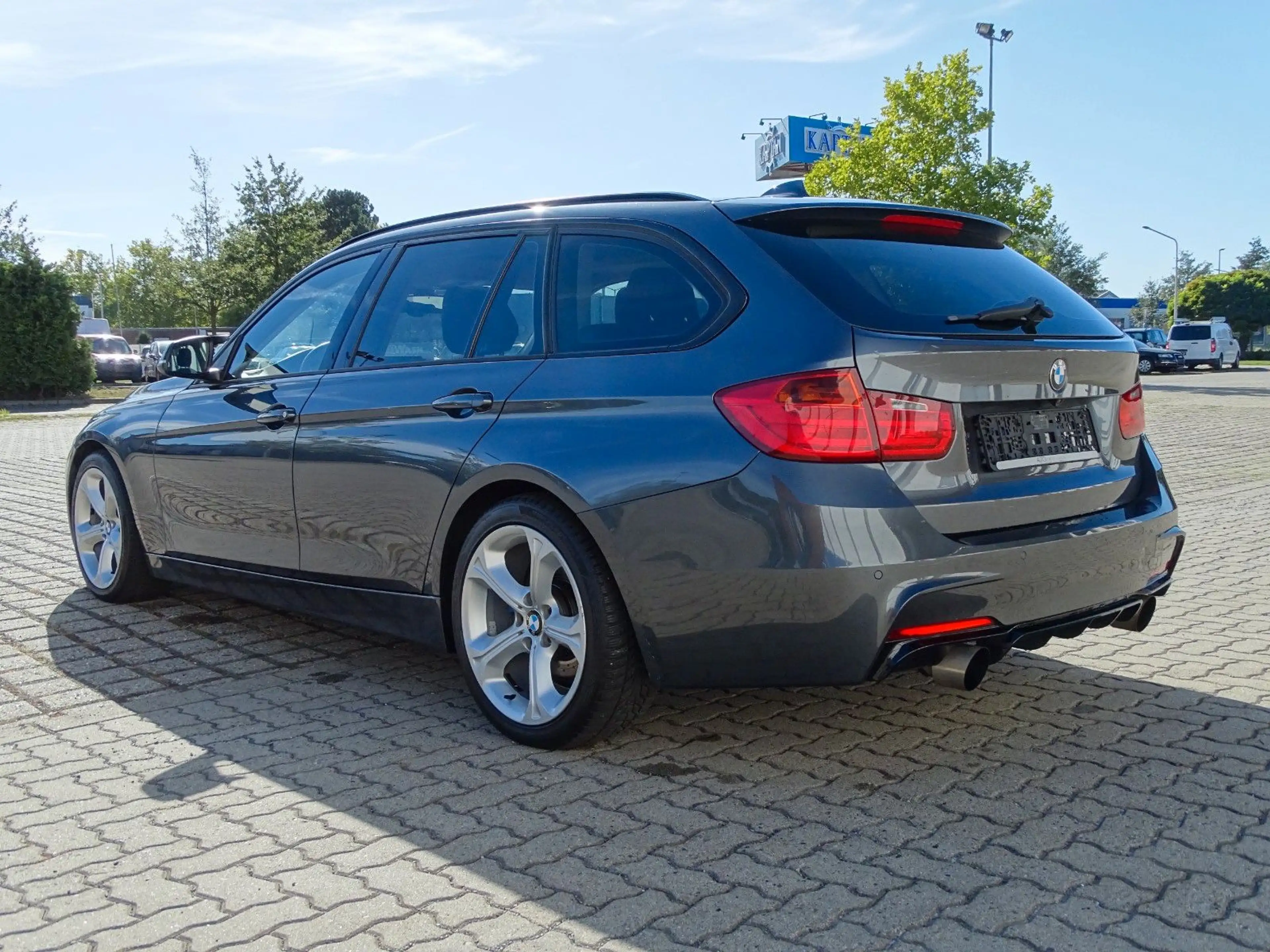 BMW 325 D Touring*M-PACKET*PANORAMA*TÜV NEU — photo 5