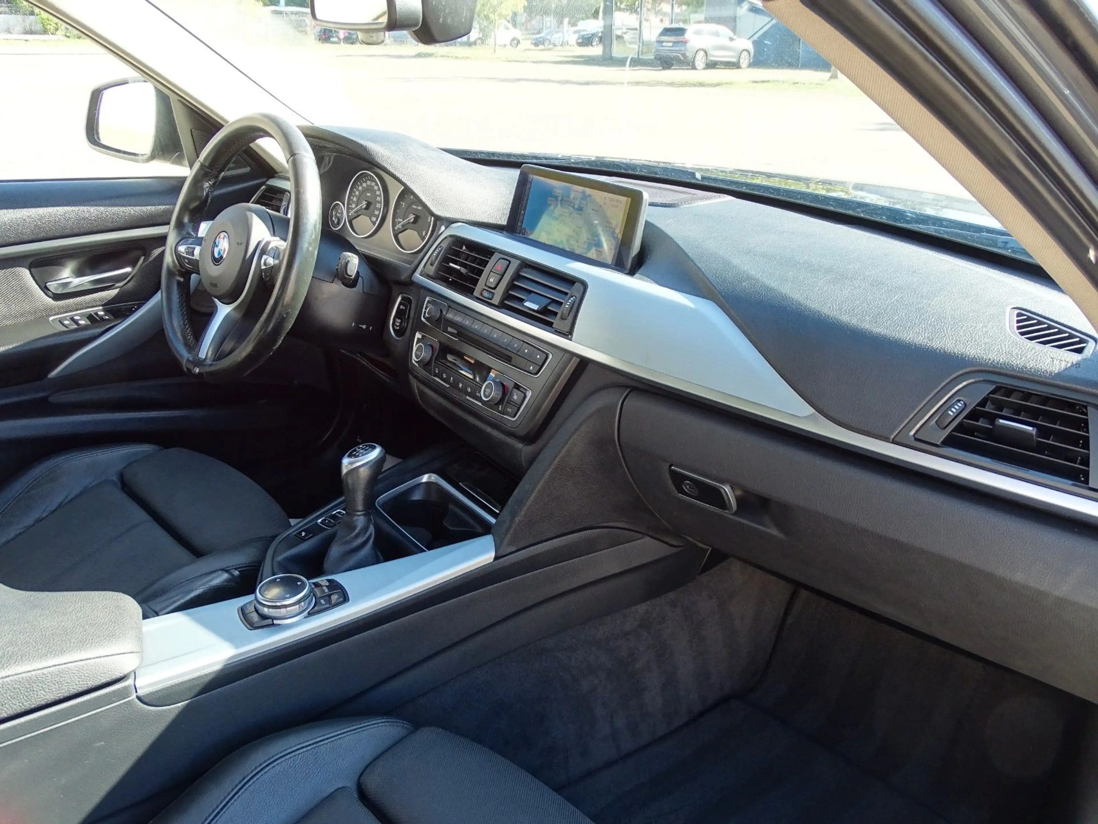 BMW 325 D Touring*M-PACKET*PANORAMA*TÜV NEU — photo 9