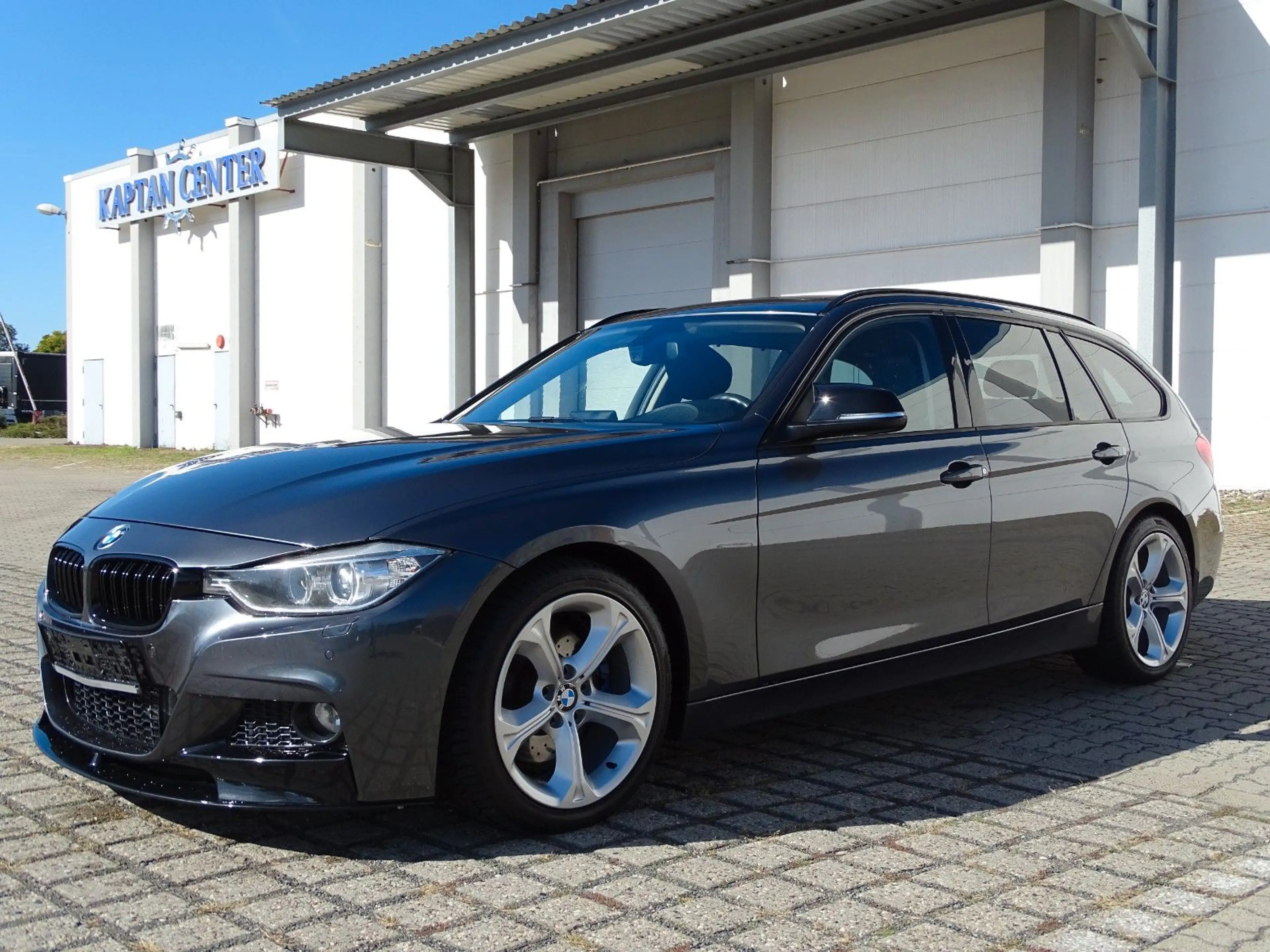 BMW 325 D Touring*M-PACKET*PANORAMA*TÜV NEU — photo 7