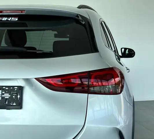 Mercedes-Benz Gla Class view 12