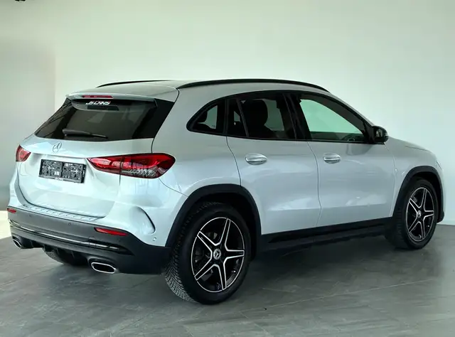 Mercedes-Benz Gla Class view 15