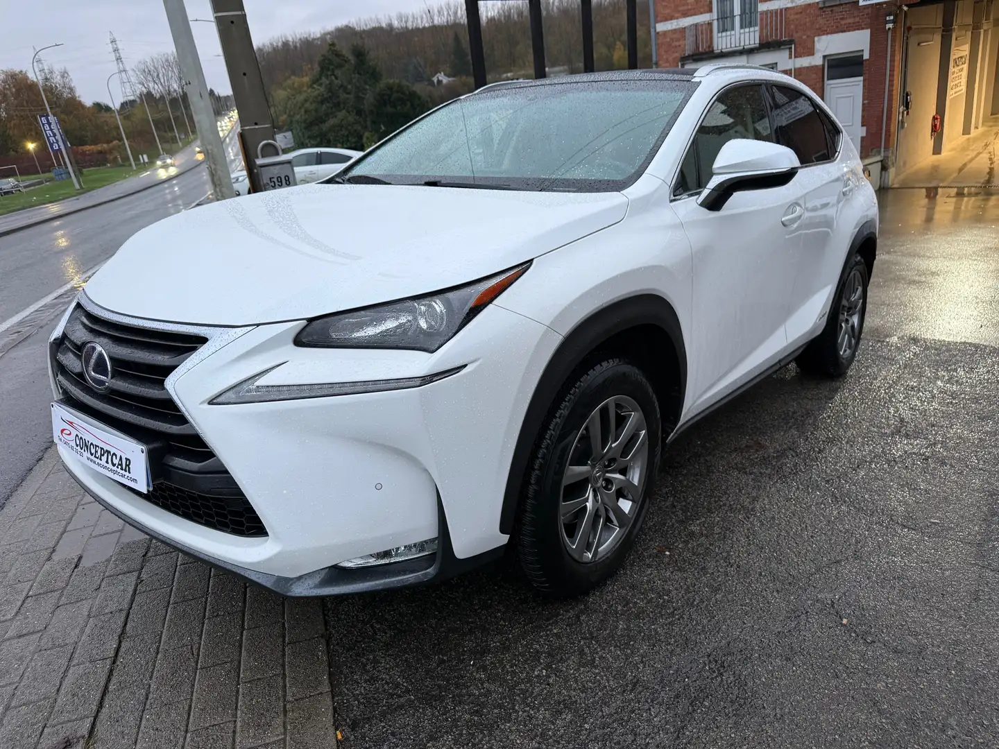 Lexus NX 300h NX 300h 2.5i AWD Dynamic Line E-CVT/ 12 M GARANTIE Blanc - 1