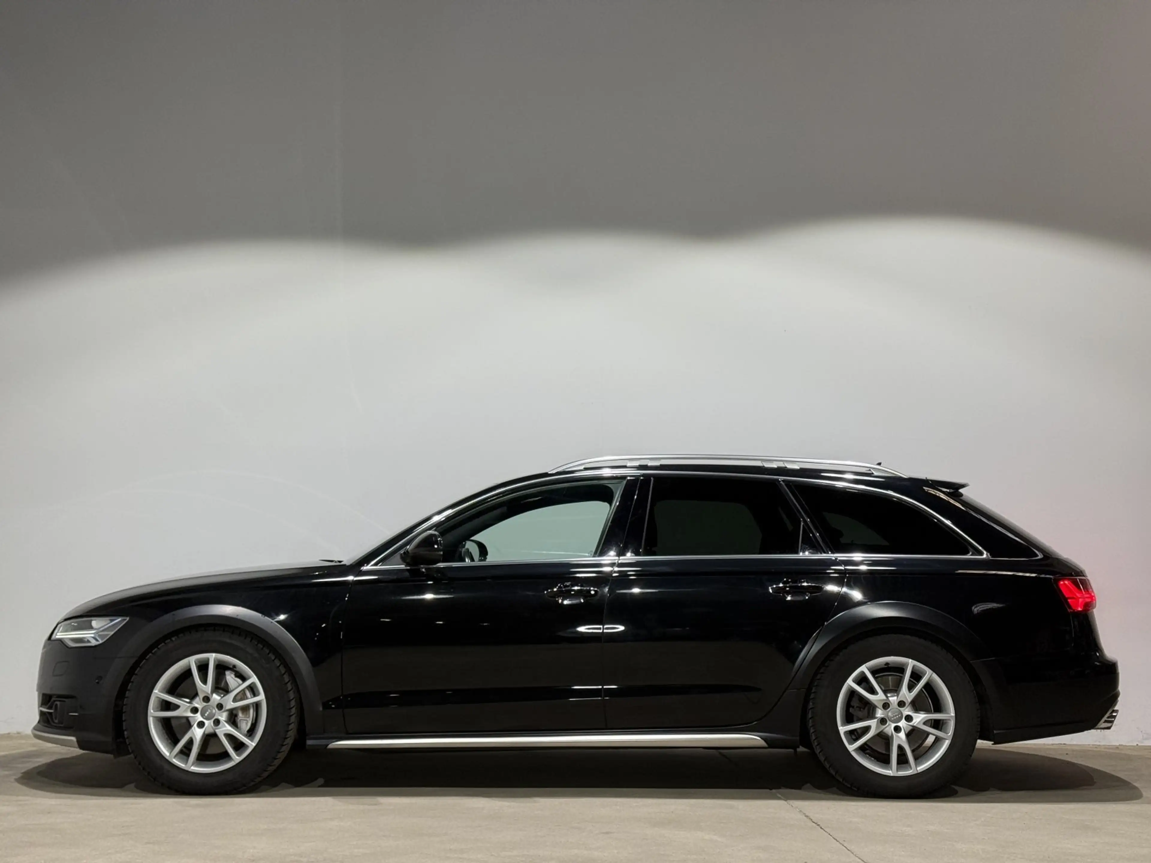 Audi A6 allroad quattro 3.0 TDI AHK Standheizung Bose — photo 9
