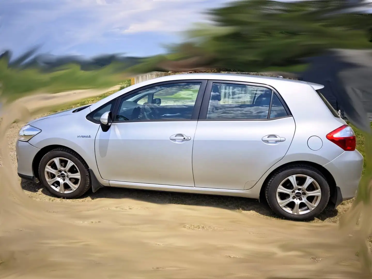 Toyota Auris Auris 1,8 VVT-i Hybrid High Sol Silber - 1
