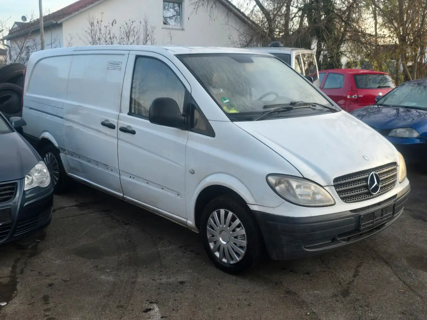 Mercedes-Benz Vito Kasten 109 CDI lang Weiß - 1