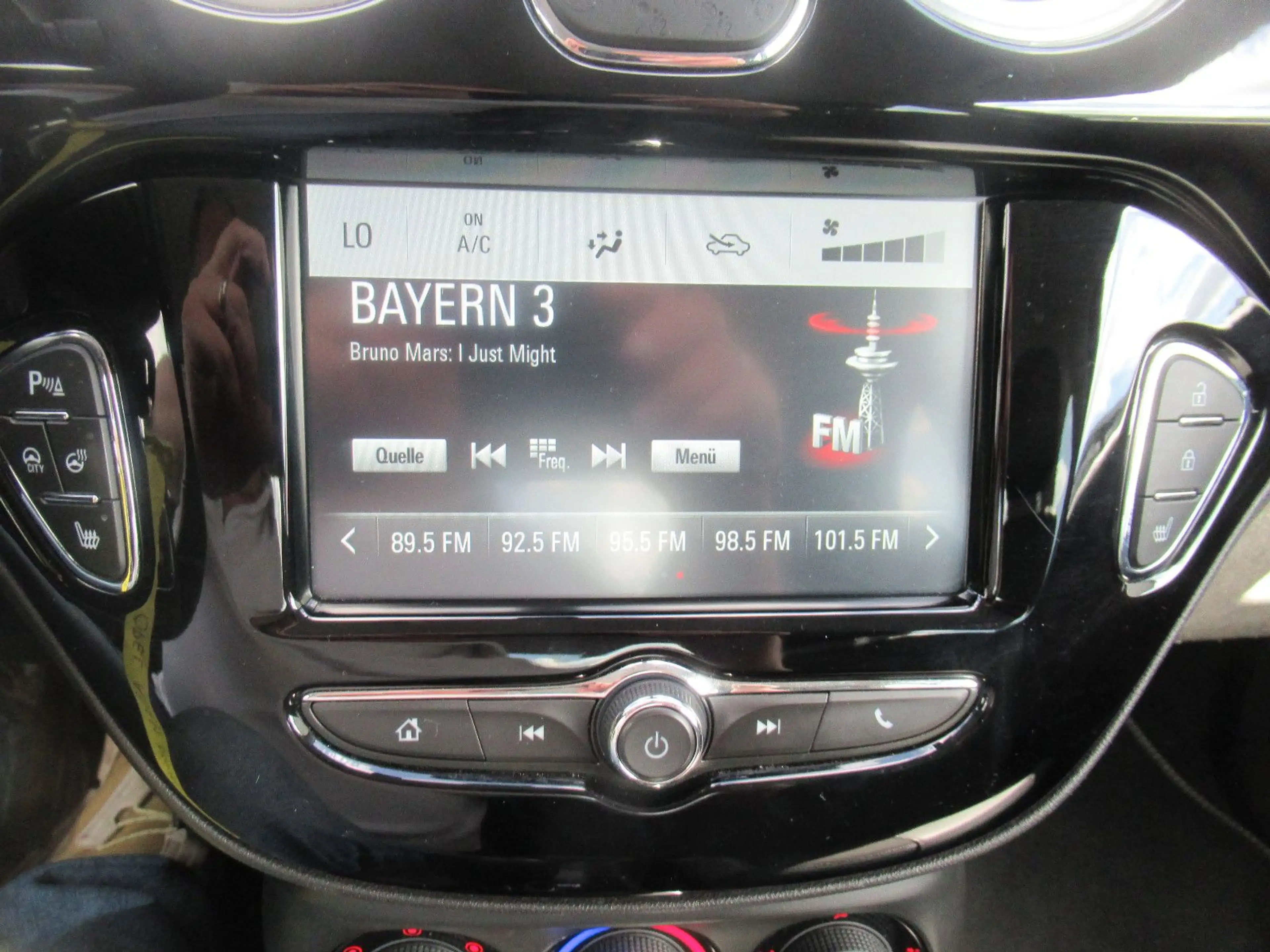 Opel Adam Topmodel KLIMA ALU SHZG PDC — photo 14