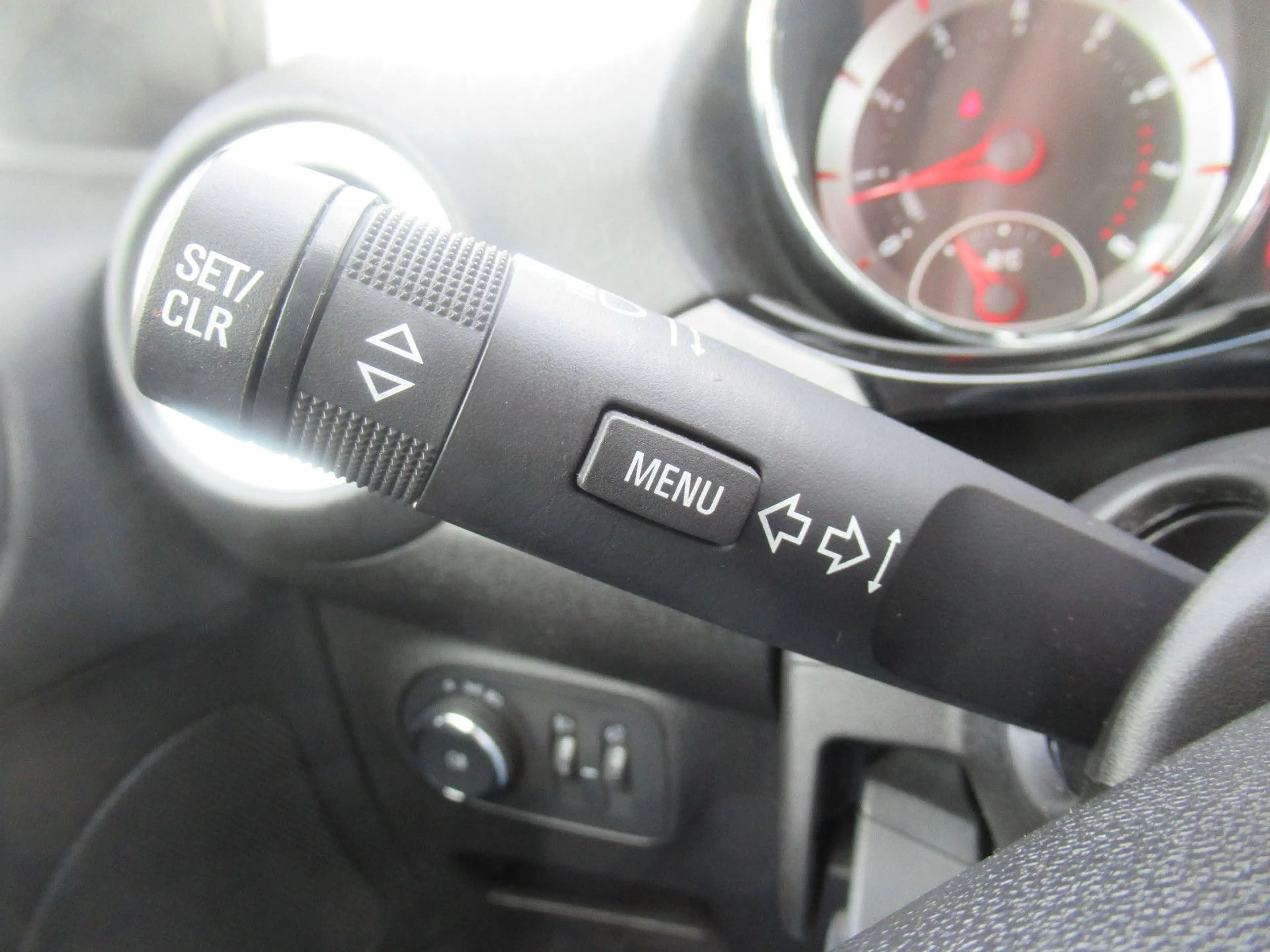 Opel Adam Topmodel KLIMA ALU SHZG PDC — photo 11