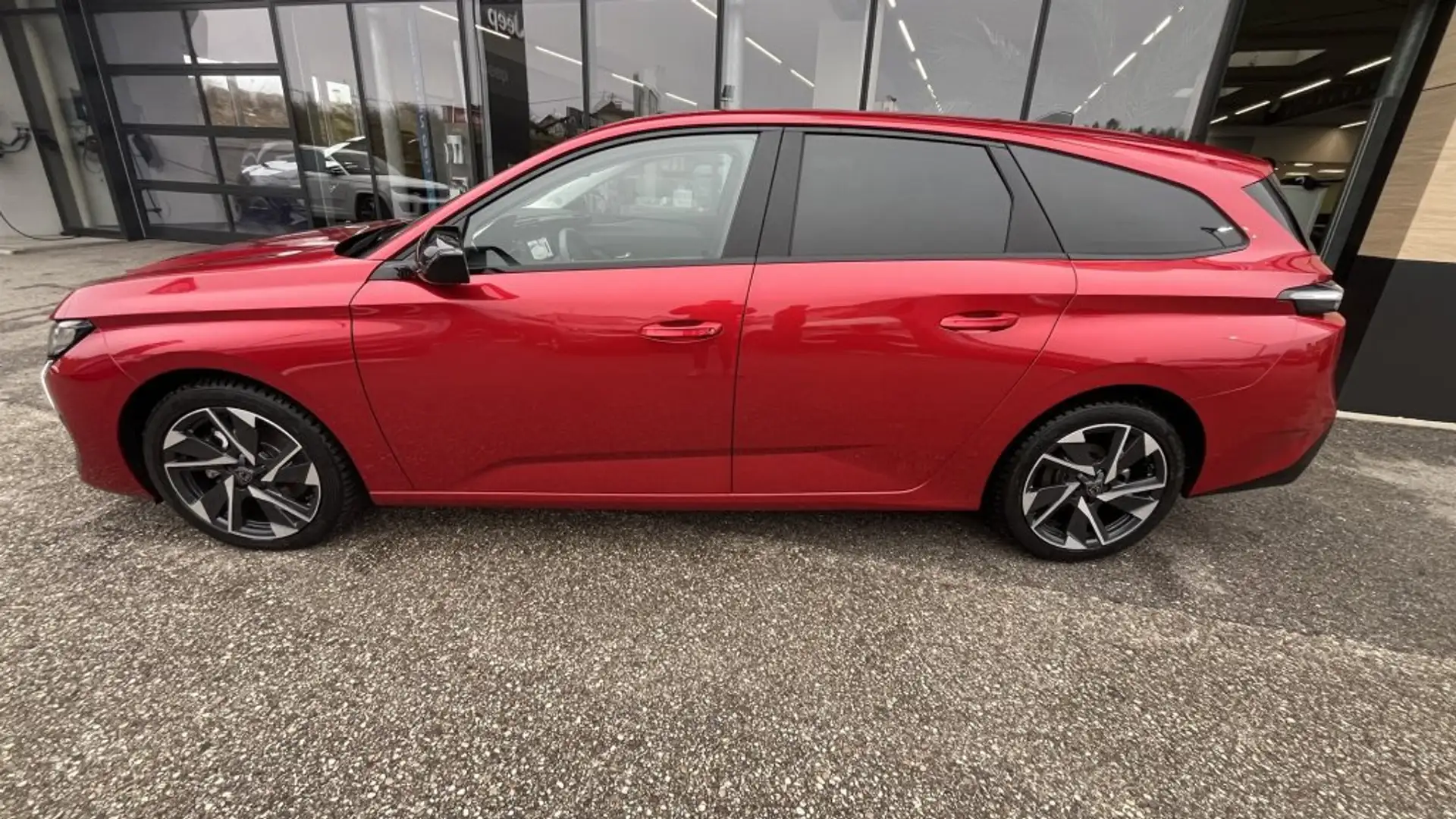 Peugeot 308 SW ALLURE BHDi 130 EAT8 Rot - 2