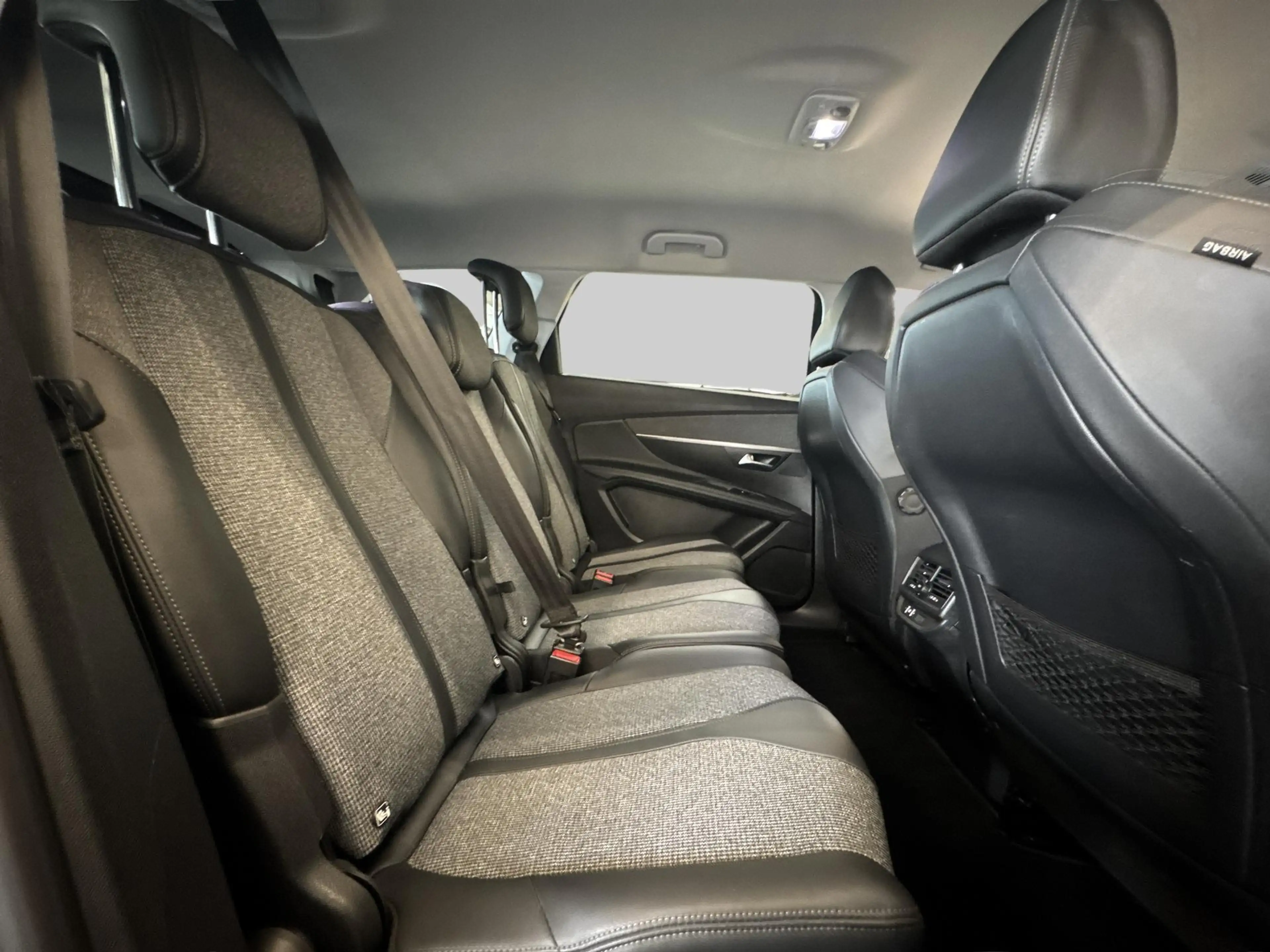 Peugeot 5008 1.2 PureTech Blue Lease Premium Avantage — photo 14