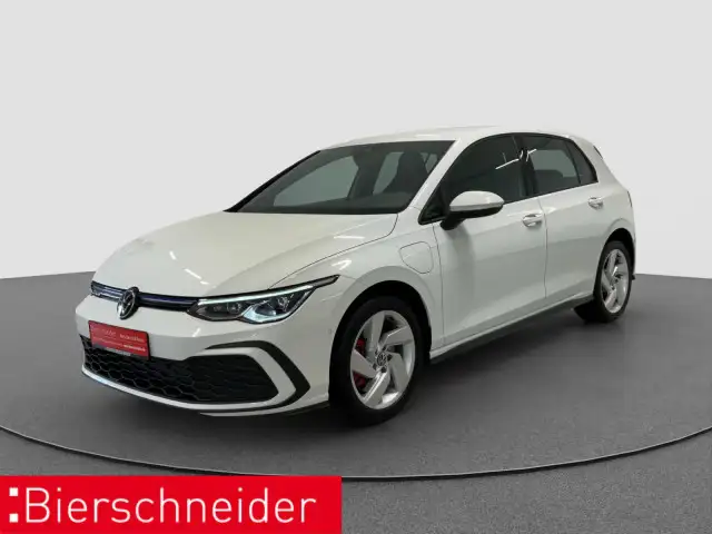 Volkswagen Golf GTE 8 1.4 TSI DSG GTE ACC LED NAVI SHZ