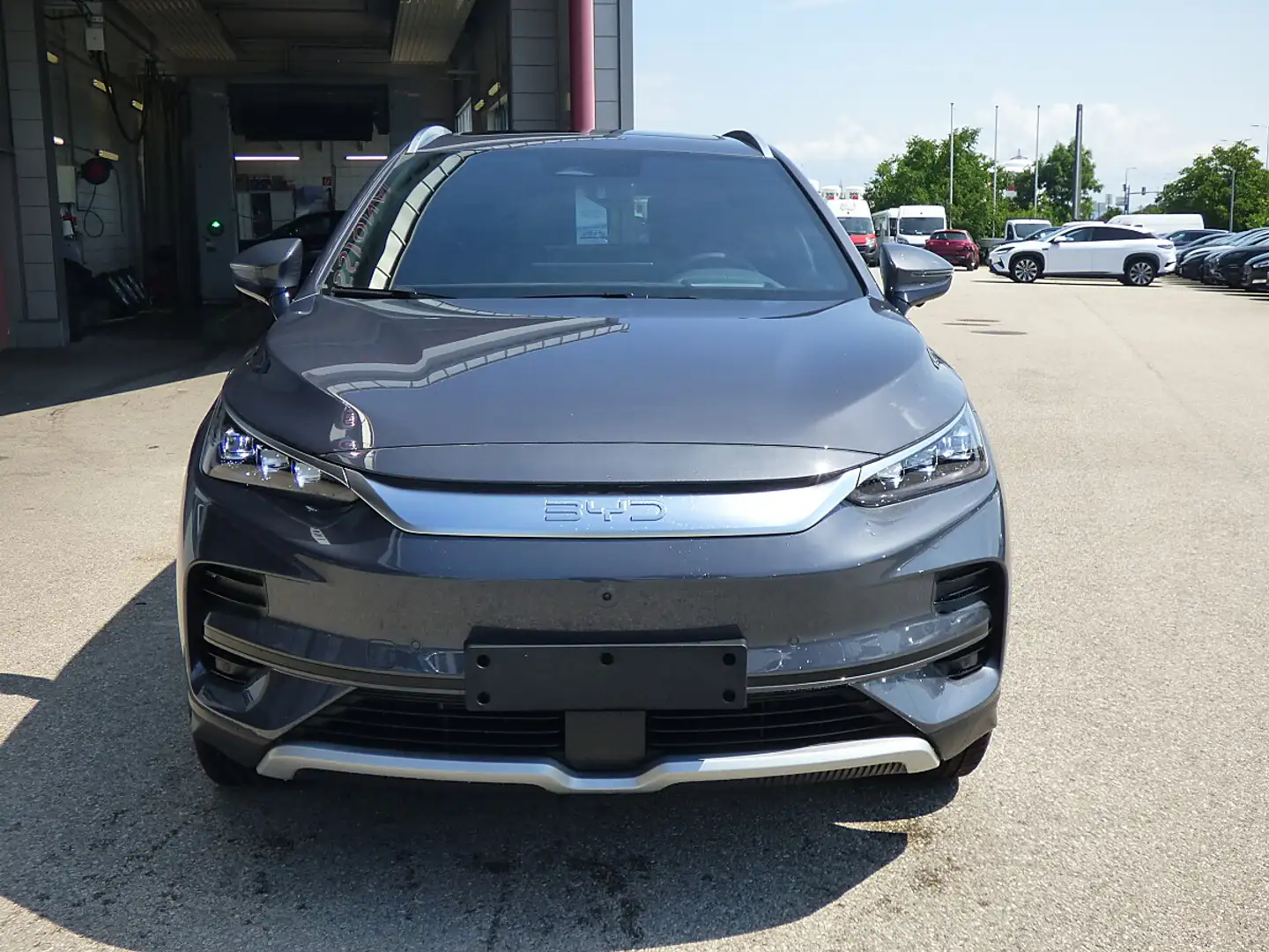 BYD Tang 108,8 kWh Österreich Paket Flagship LAGER Grau - 2