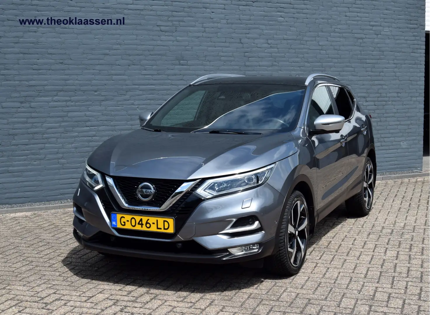 Nissan Qashqai 1.3 DIG-T Tekna + Full Options Grau - 2