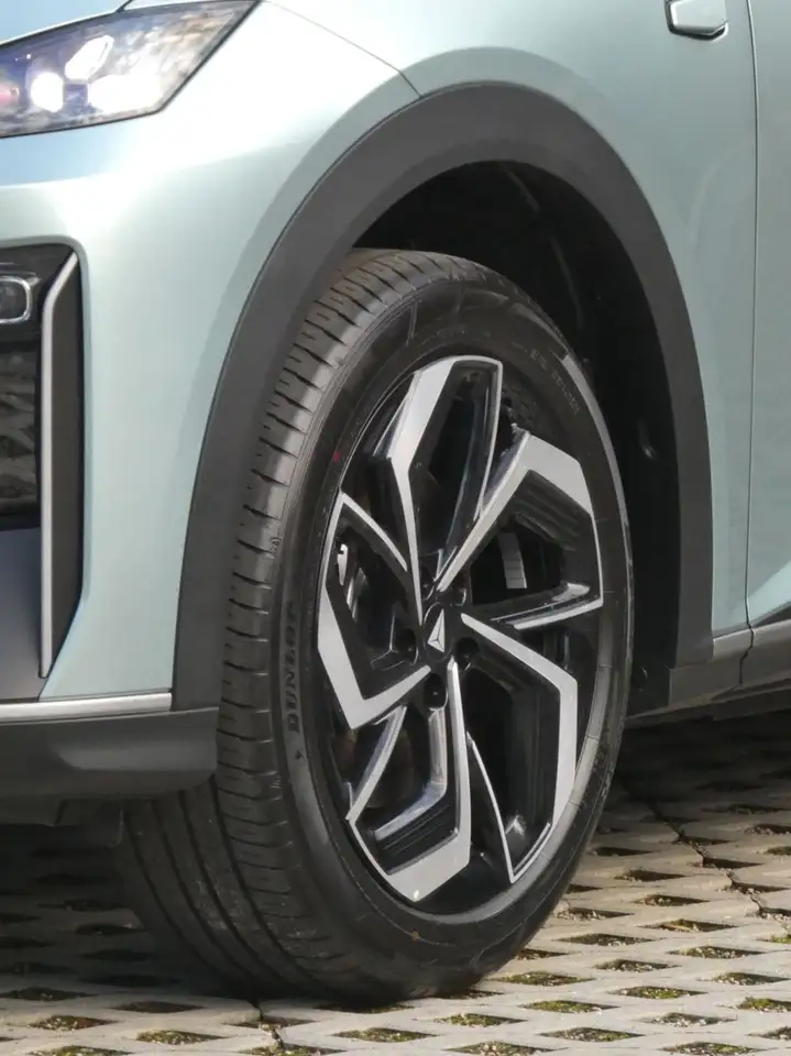 Changan Deepal S07 /80kWh/Panorama/Leder/360°/AHK/20"LMF 2