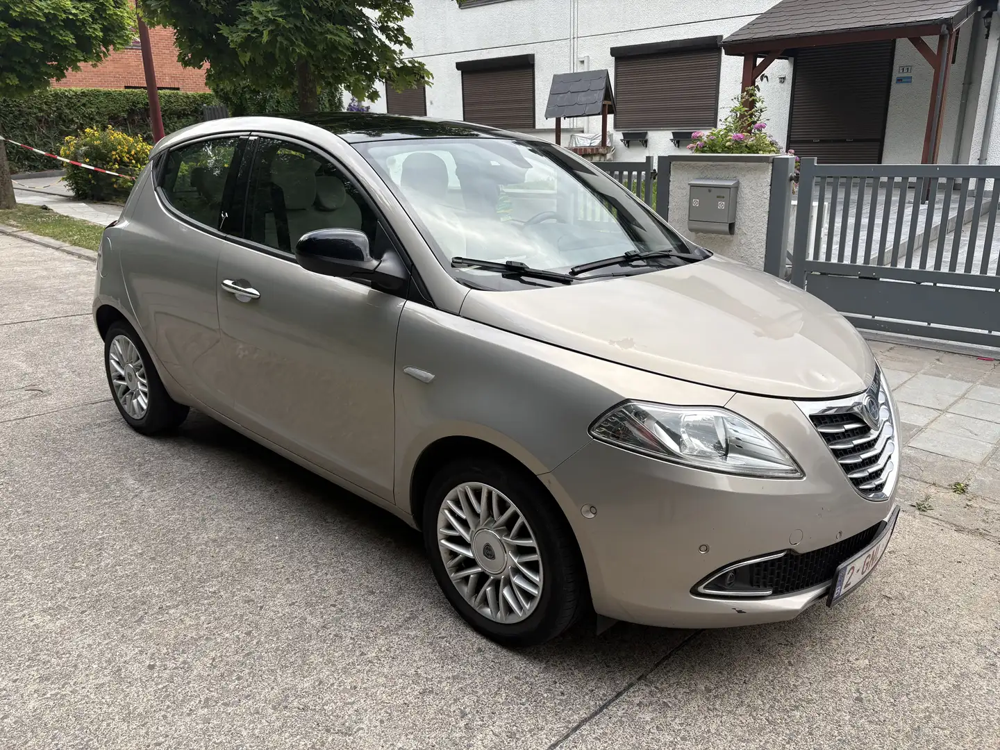 Lancia Ypsilon 1.2i Fire Evo II Gold - 1