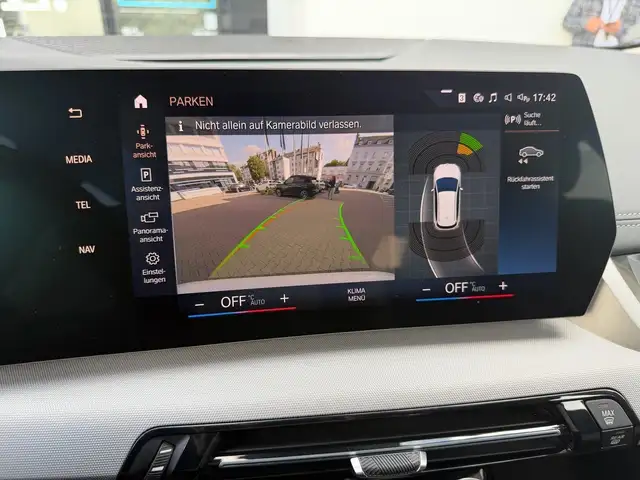 BMW 2 Series view 12