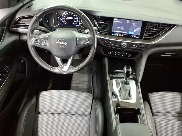 Opel Insignia view 10