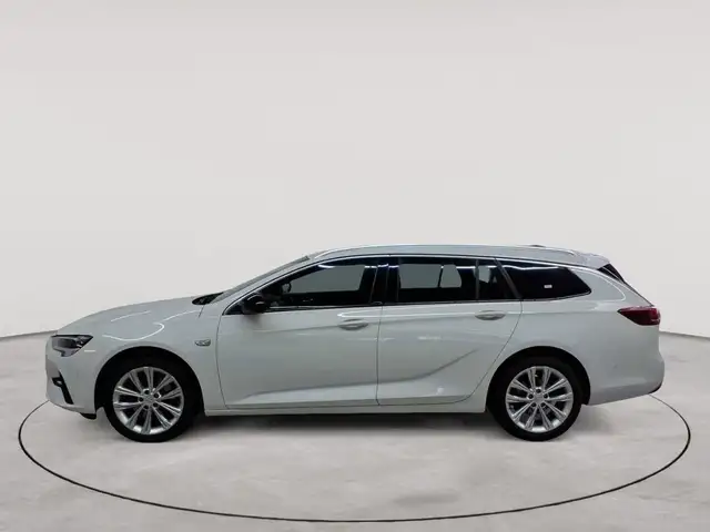 Opel Insignia view 6