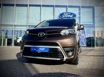 Verso 1,5 D-4D 120 Compact Shuttle PARKSENSOREN...