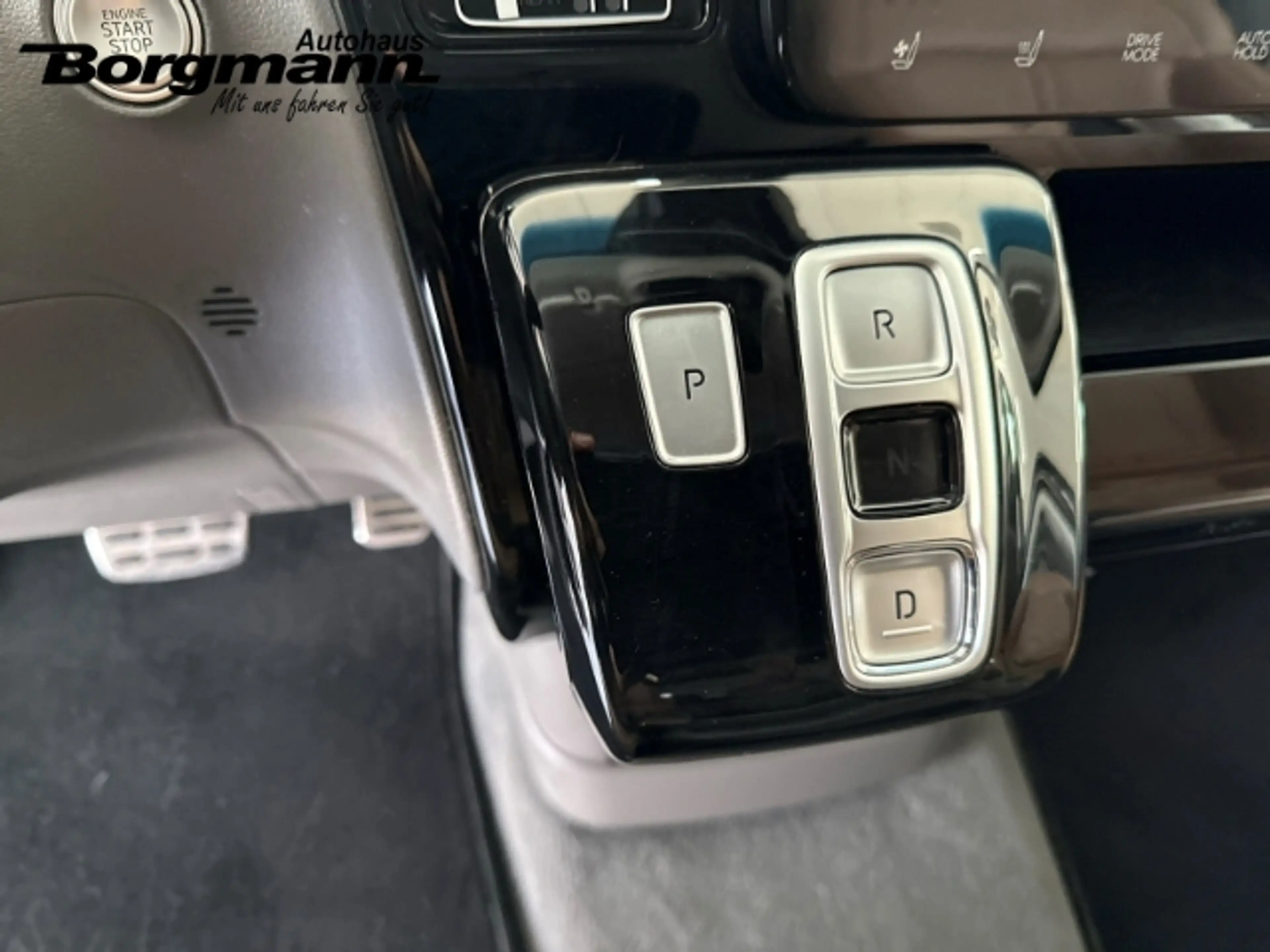 Hyundai STARIA Signature 7-Sitzer 8AT 4WD - 360 Kamera - elektr. — photo 12