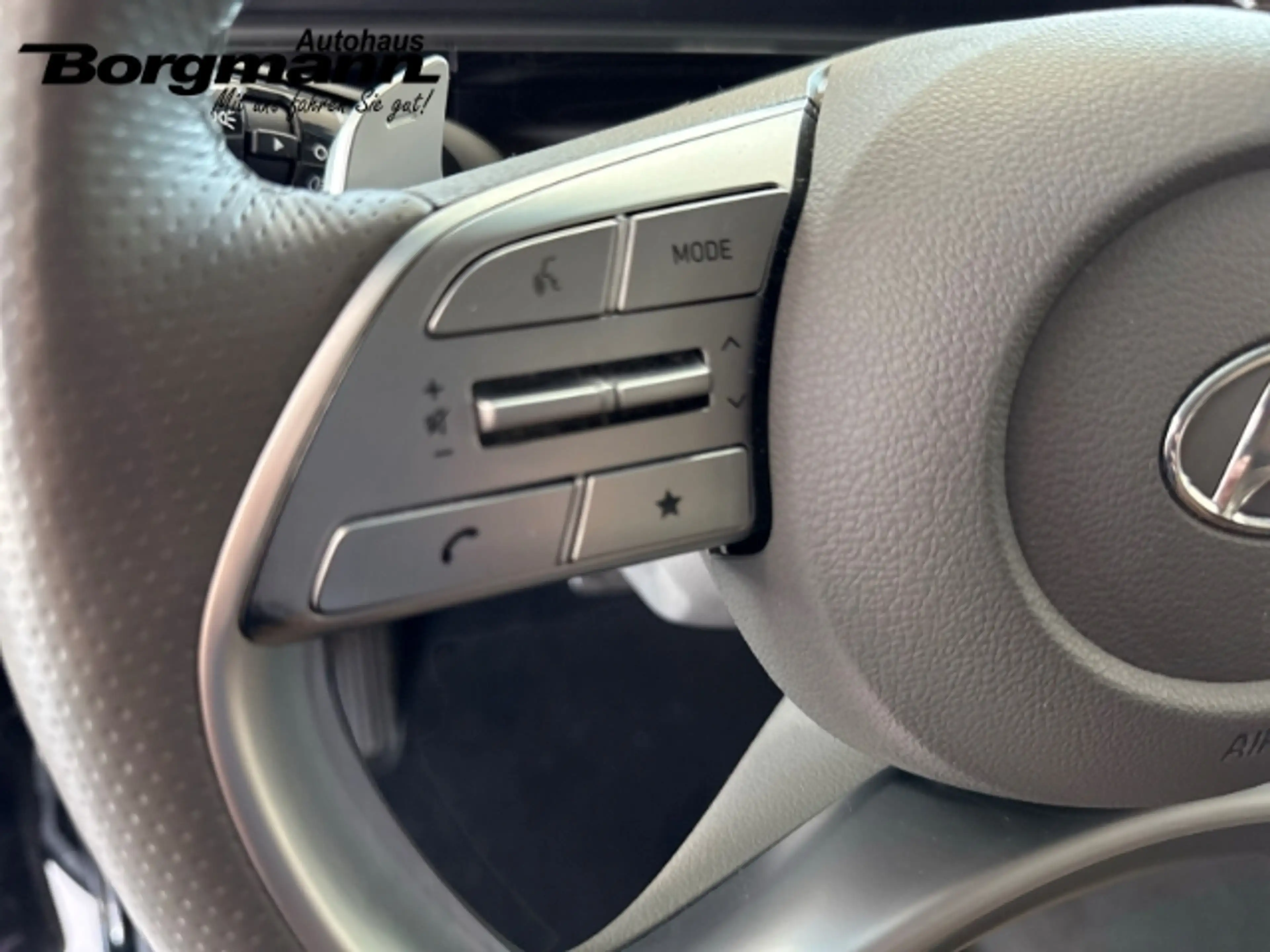 Hyundai STARIA Signature 7-Sitzer 8AT 4WD - 360 Kamera - elektr. — photo 9