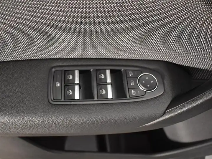 Renault Symbioz techno E-Tech full hybrid 2025, foto 11