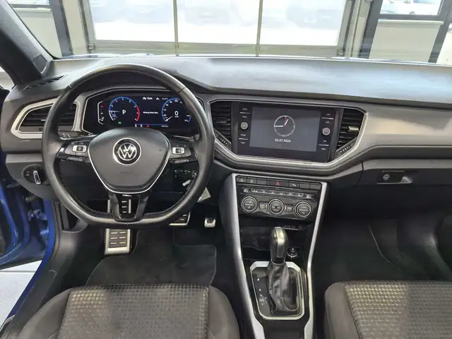 Volkswagen T-Roc view 9