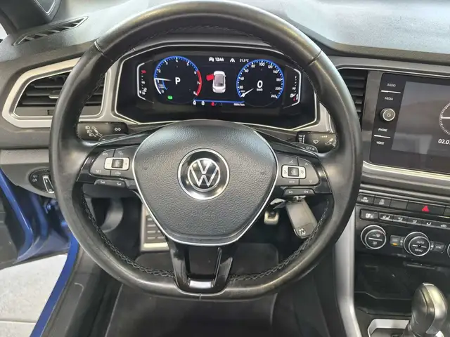 Volkswagen T-Roc view 10