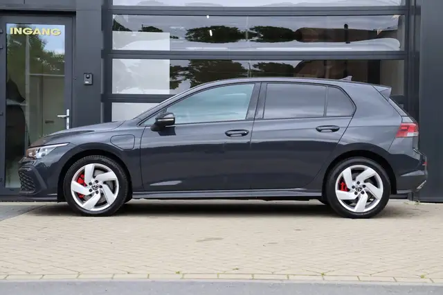 Volkswagen Golf view 11
