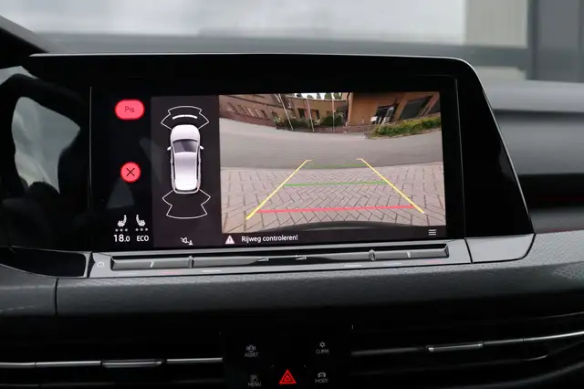 Volkswagen Golf view 19