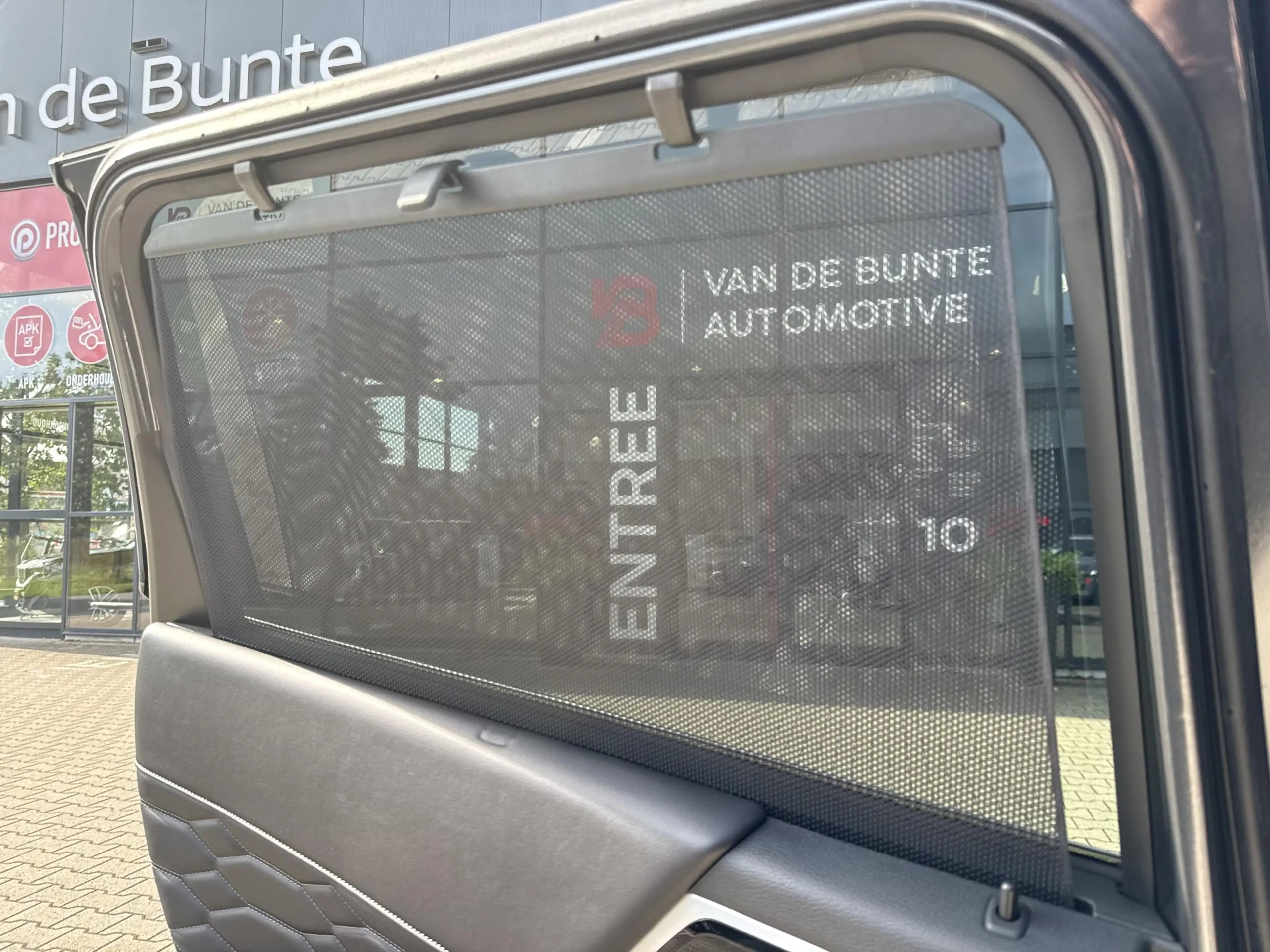 Mitsubishi Outlander 2.4 PHEV Instyle *Nieuwe auto!* — photo 15