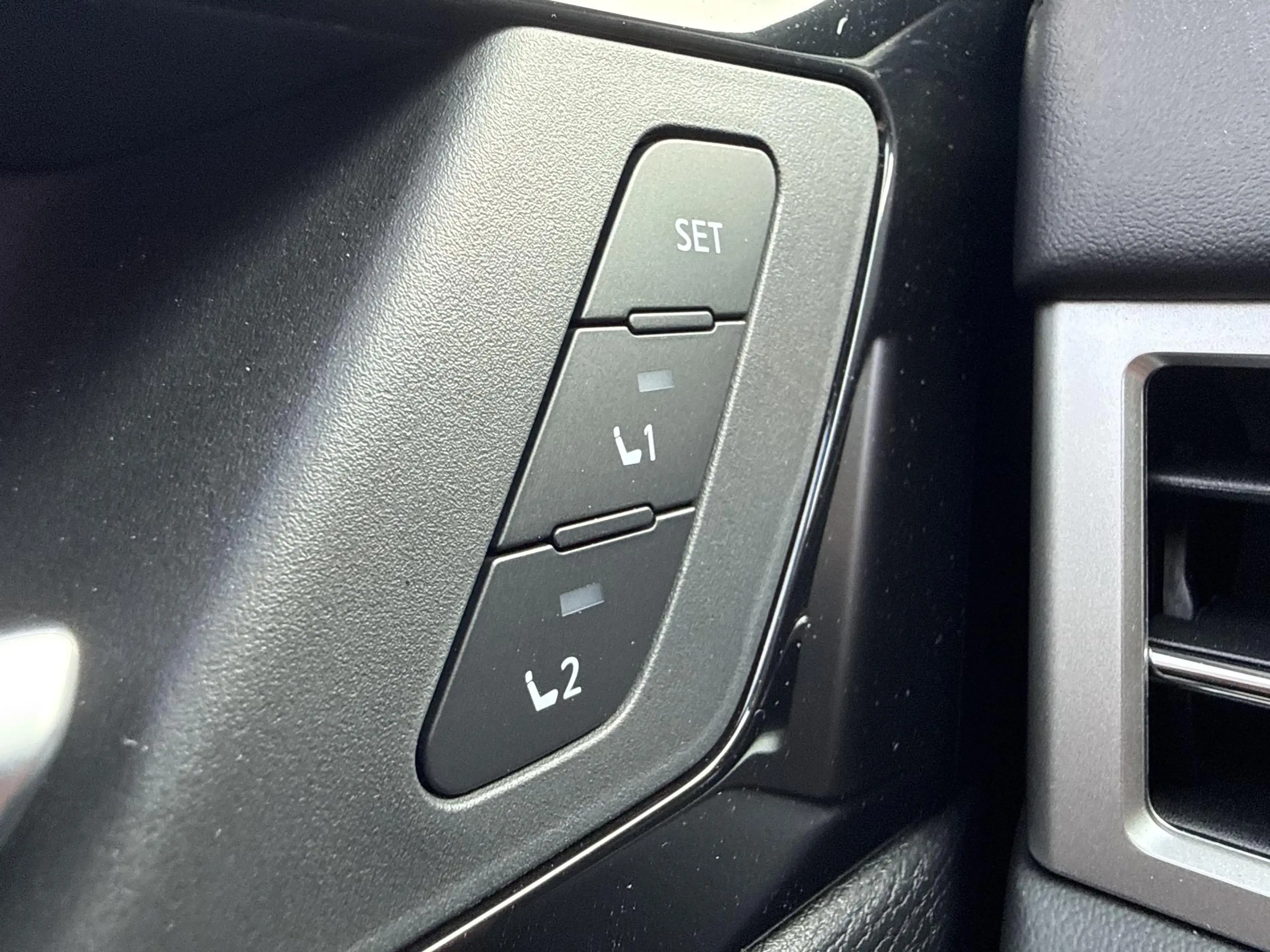 Mitsubishi Outlander 2.4 PHEV Instyle *Nieuwe auto!* — photo 12