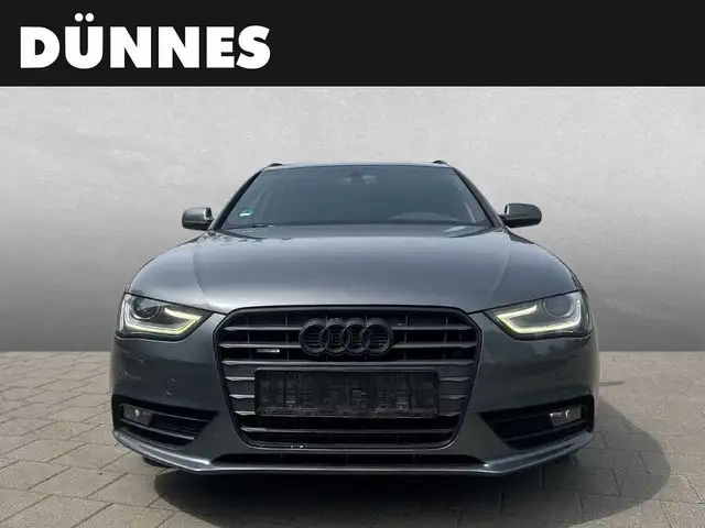 Audi A4 view 8