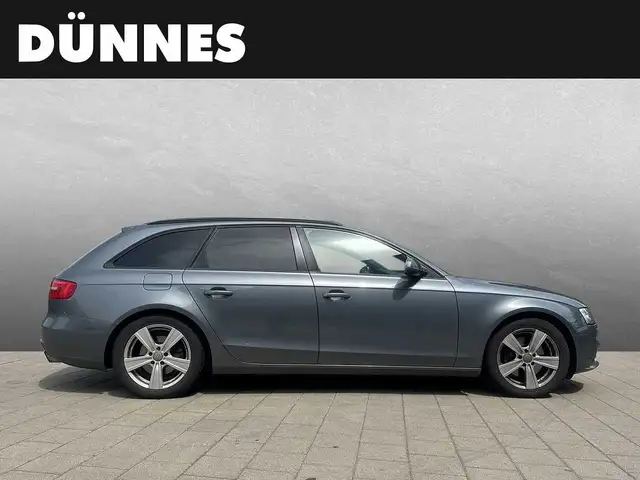 Audi A4 view 6