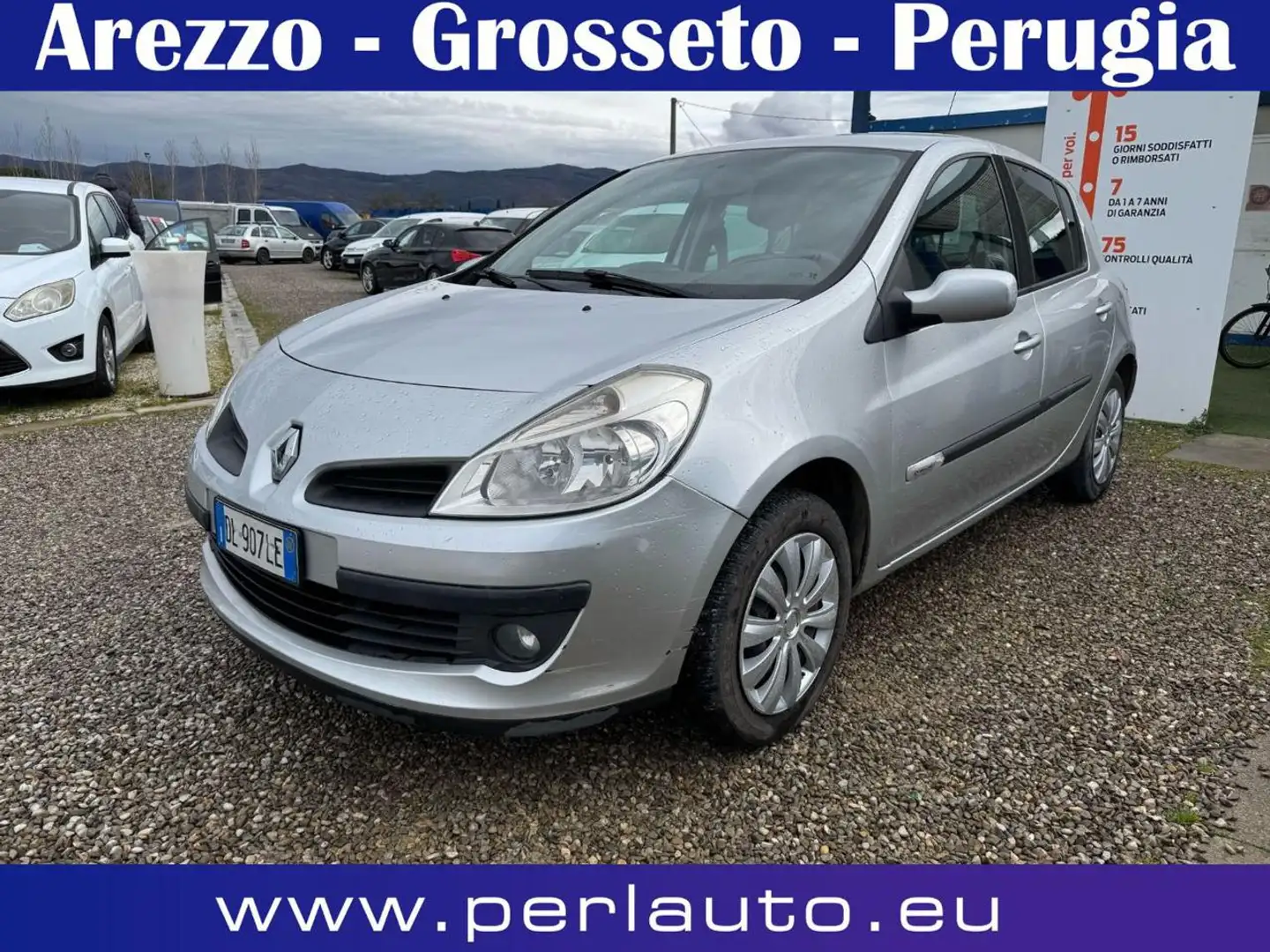 Renault Clio 1.5 dCi 70CV 5 porte Zilver - 1