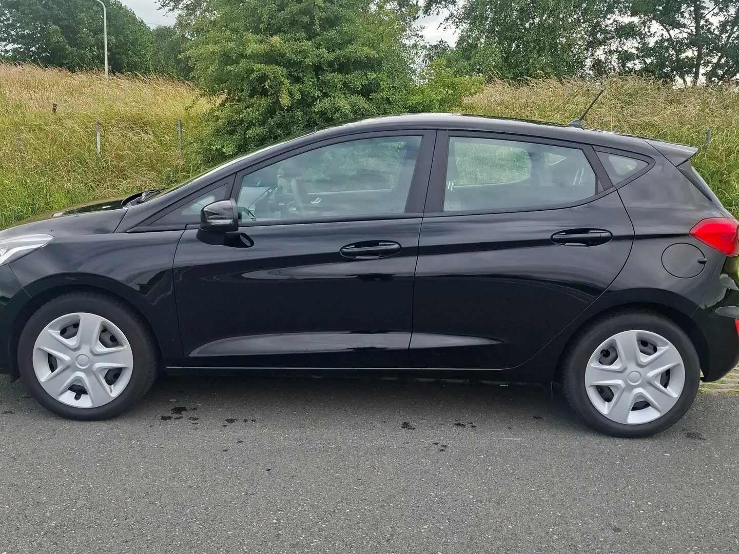Ford Fiesta Fiesta 1.1 Trend Zwart - 2