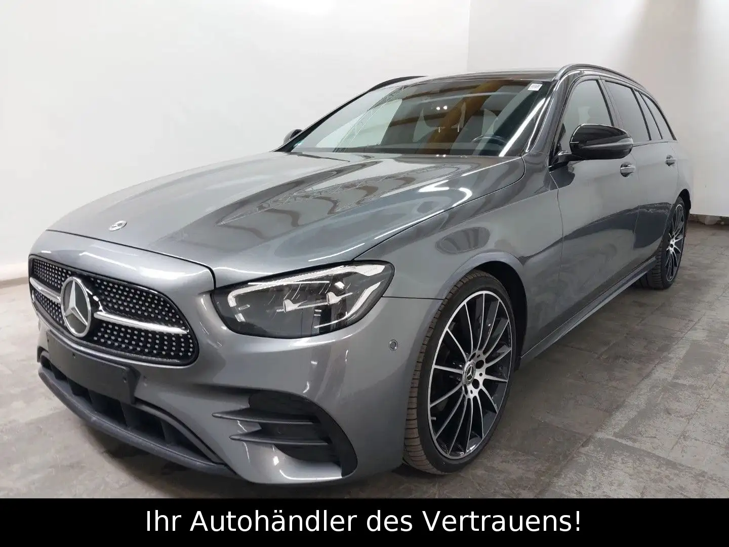 Mercedes-Benz E 220 d*AMG-Line*Burmester*AHK*Kamera*MBUX*NIGHT Grau - 1