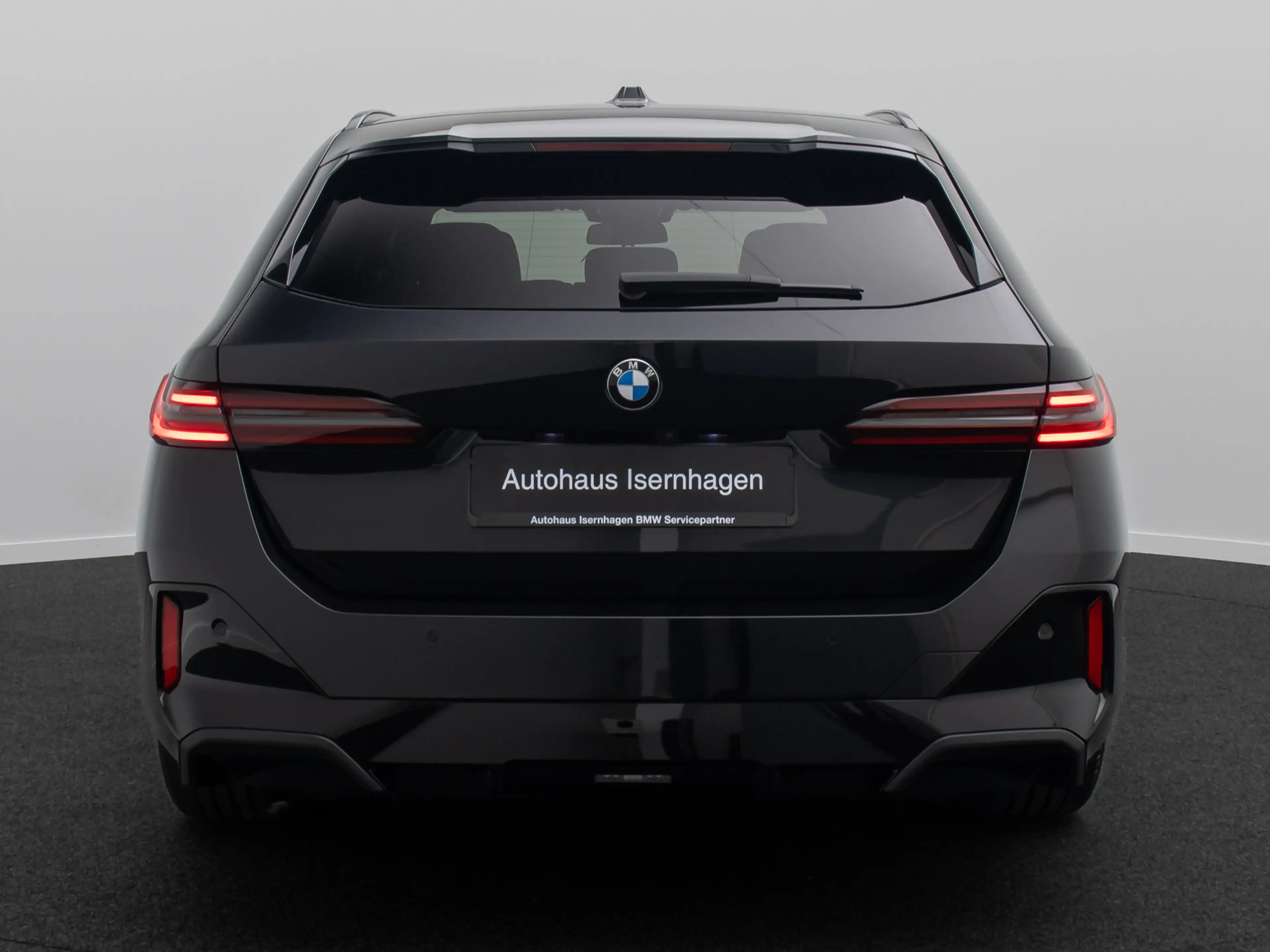 BMW 520 M Sport 360°H K Alarm DAB HUD Belüftung 19 — photo 8