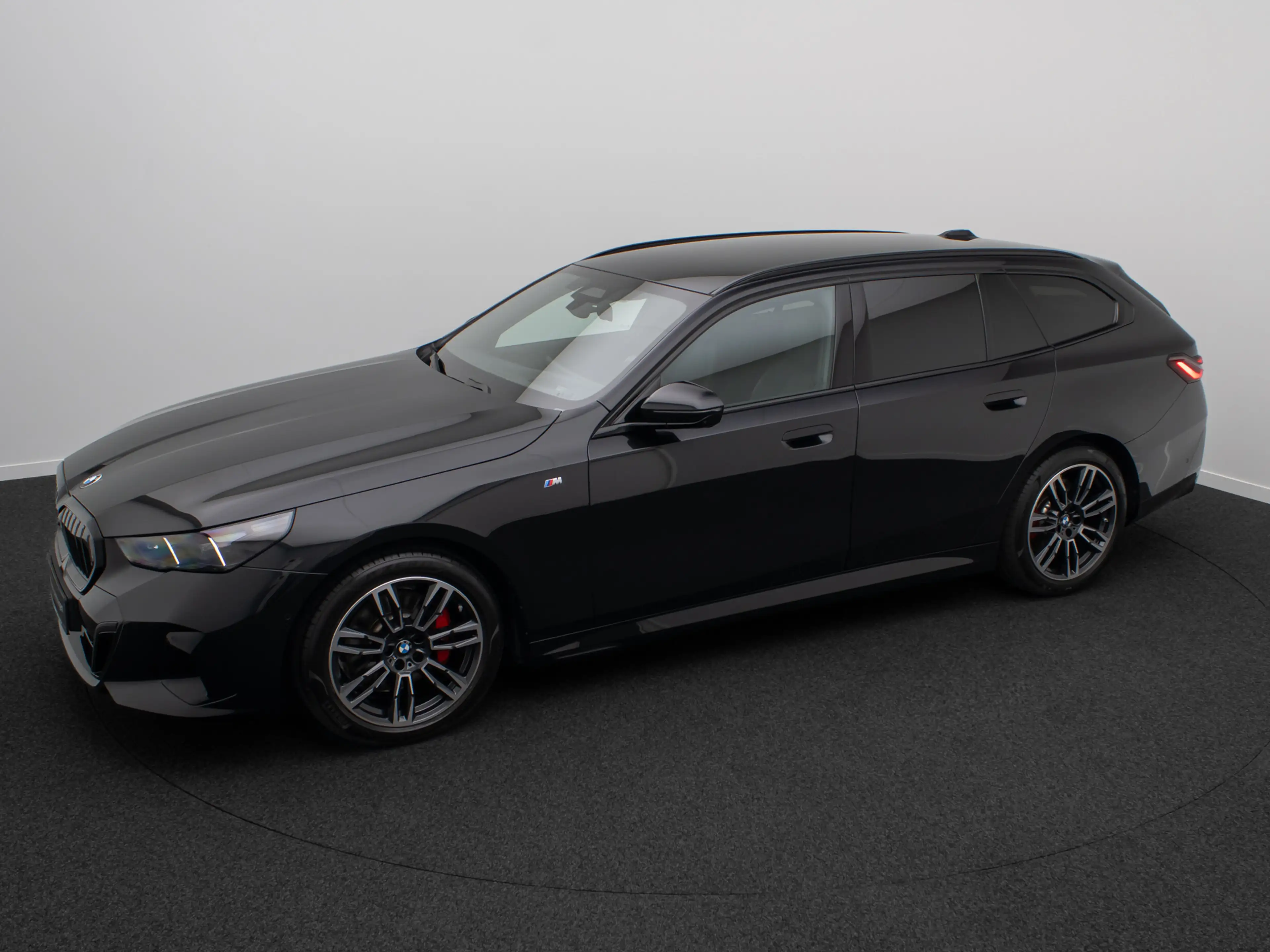 BMW 520 M Sport 360°H K Alarm DAB HUD Belüftung 19 — photo 12
