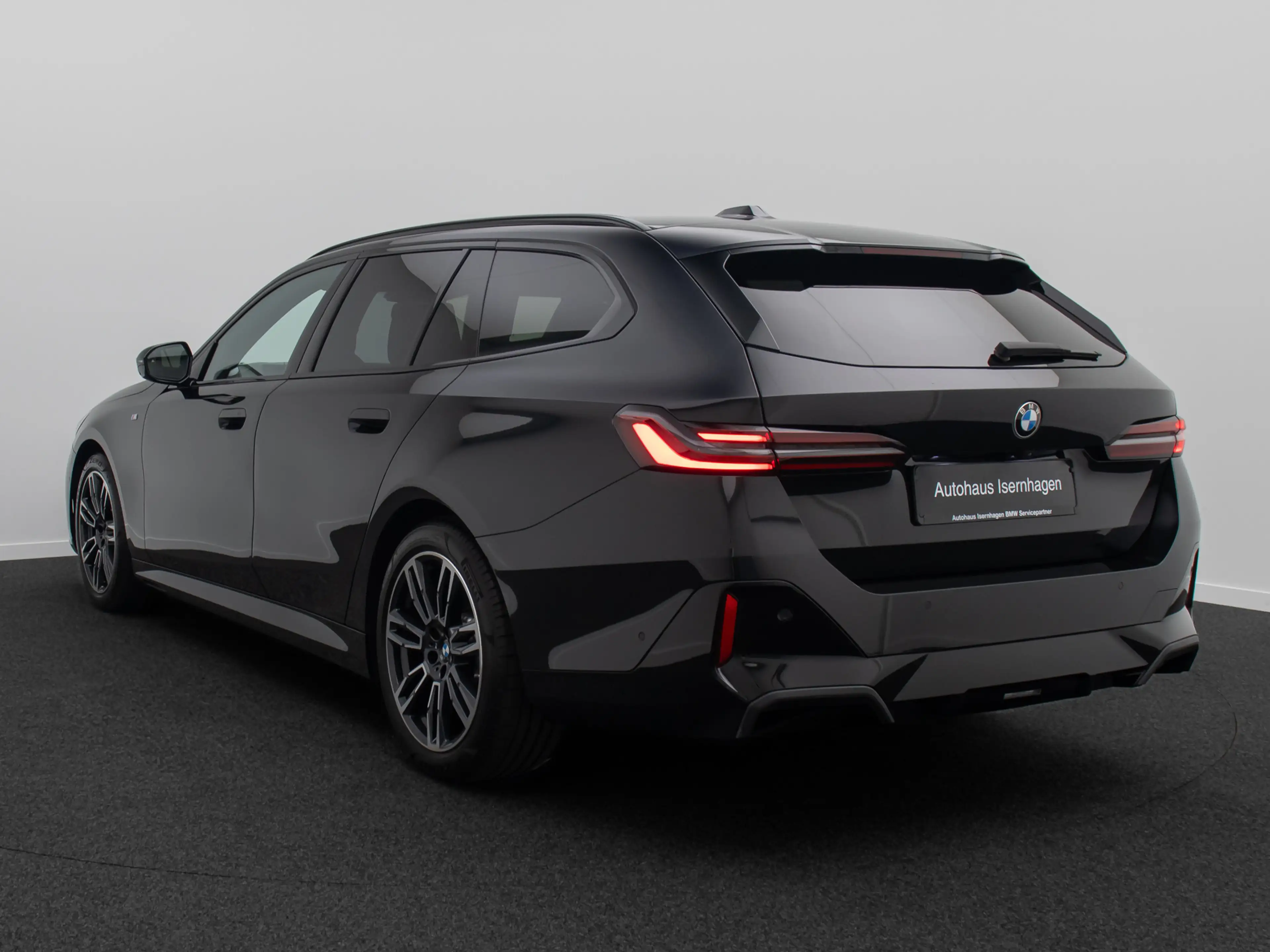 BMW 520 M Sport 360°H K Alarm DAB HUD Belüftung 19 — photo 9