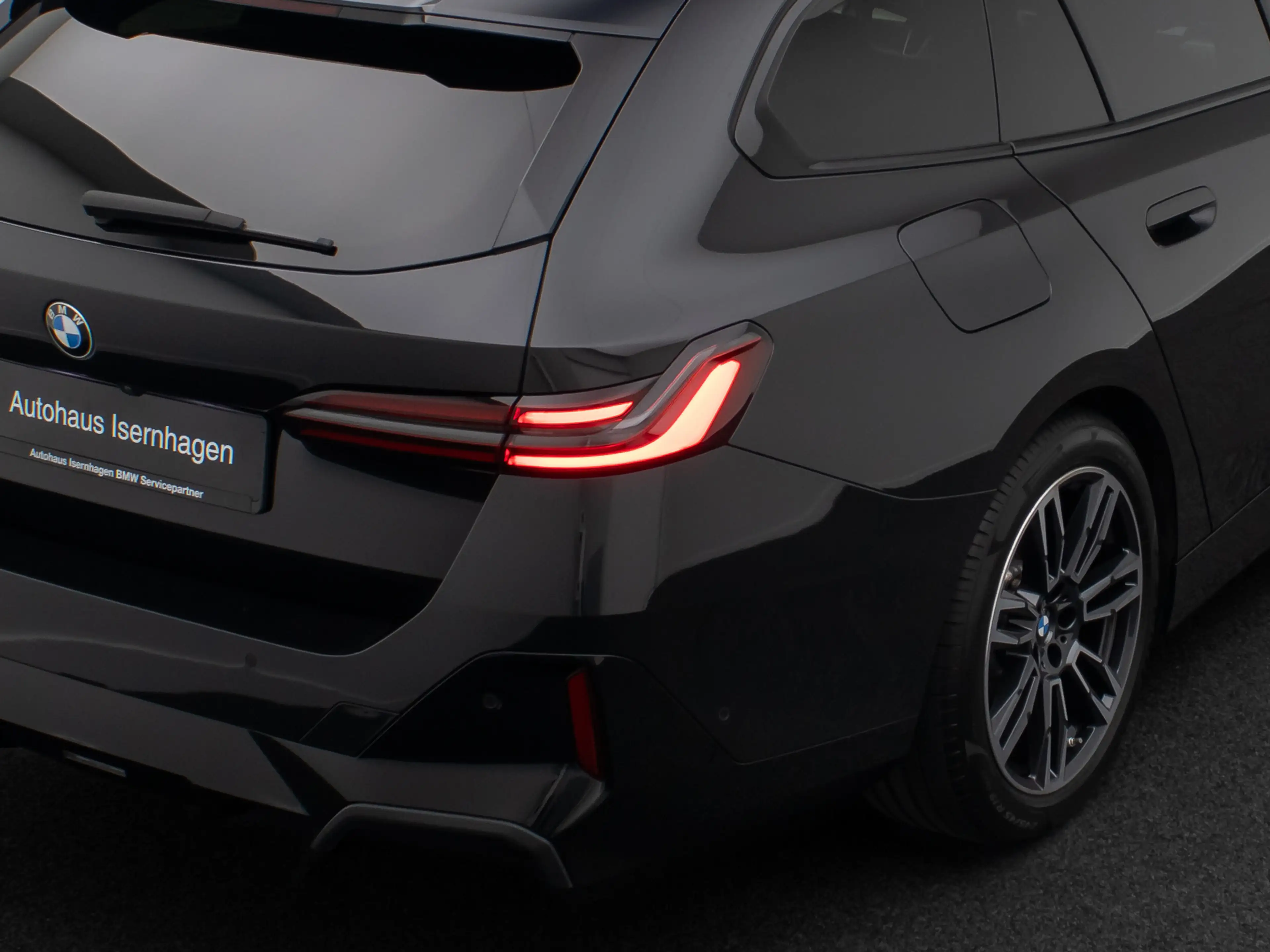 BMW 520 M Sport 360°H K Alarm DAB HUD Belüftung 19 — photo 15