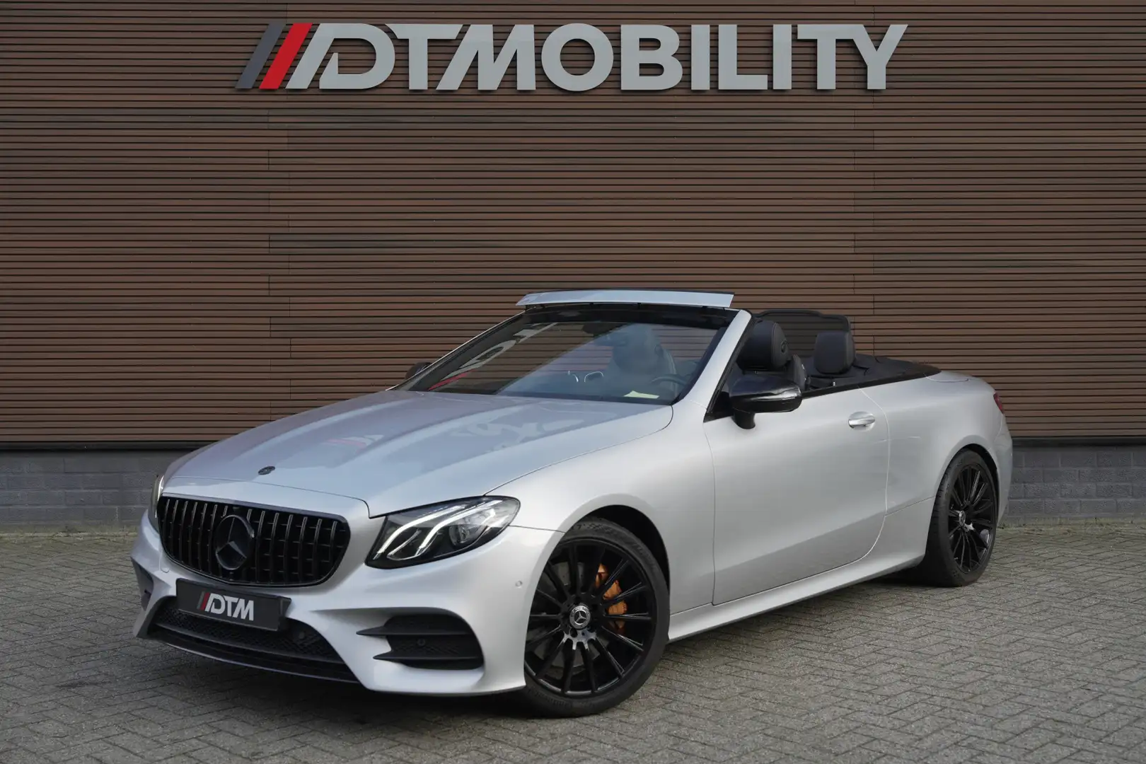 Mercedes-Benz E 350 Cabrio Premium Plus | Leder | Wide Screen | LED | Grijs - 1
