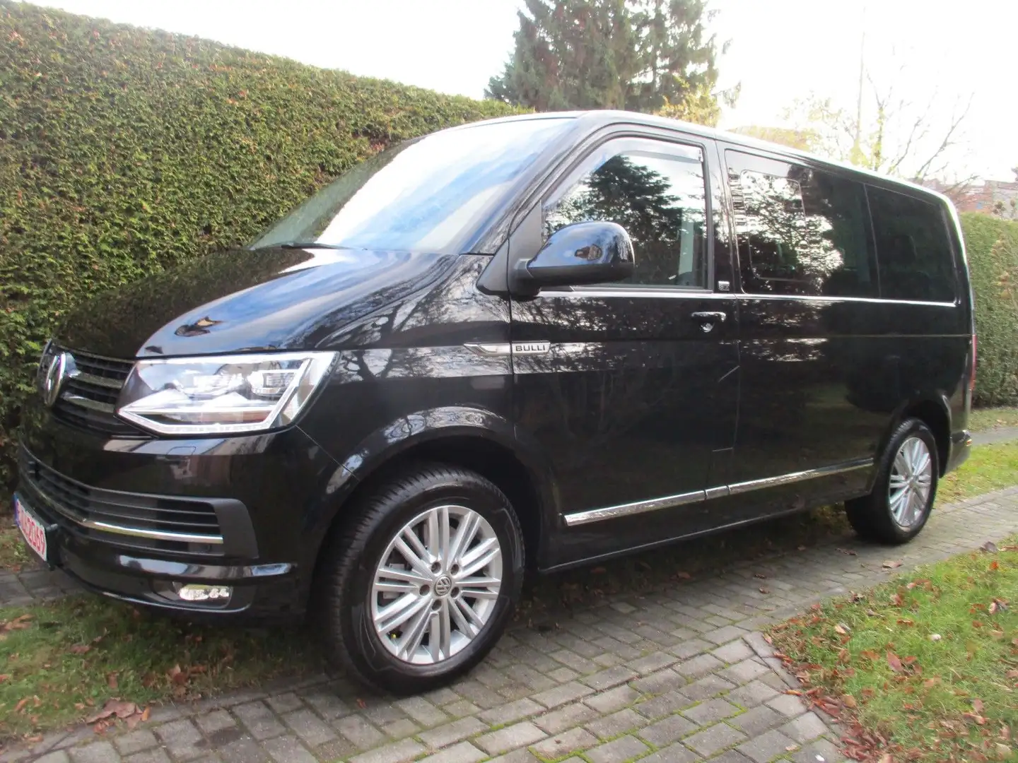 Volkswagen T6 Multivan Genration SIX *DSG/4Motion/LED/STHZ* Zwart - 1